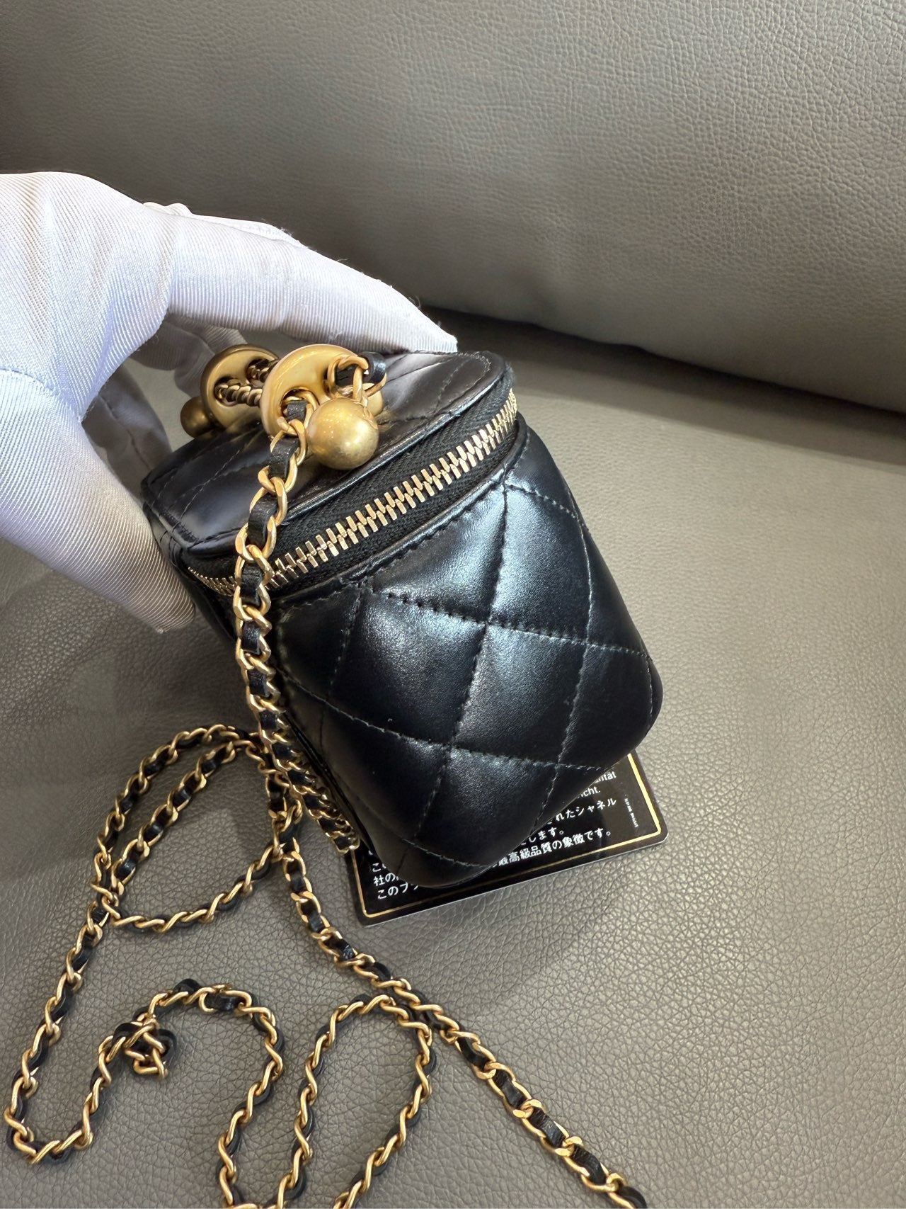 Chanel - Mini Vanity Case with Pearl Chain - Lambskin leather - Black with Gold-Tone Hardware - (mini)