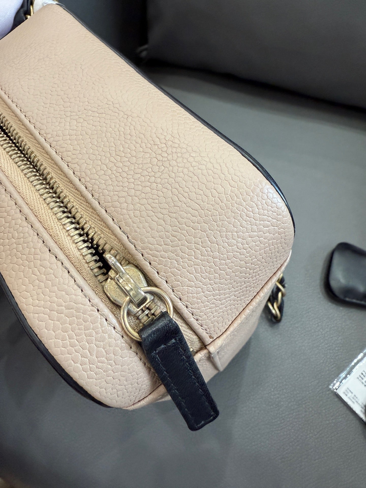 Chanel - Camera Bag - Grained calfskin leather - Beige with Black accents and Gold-tone Hardware - (medium)
