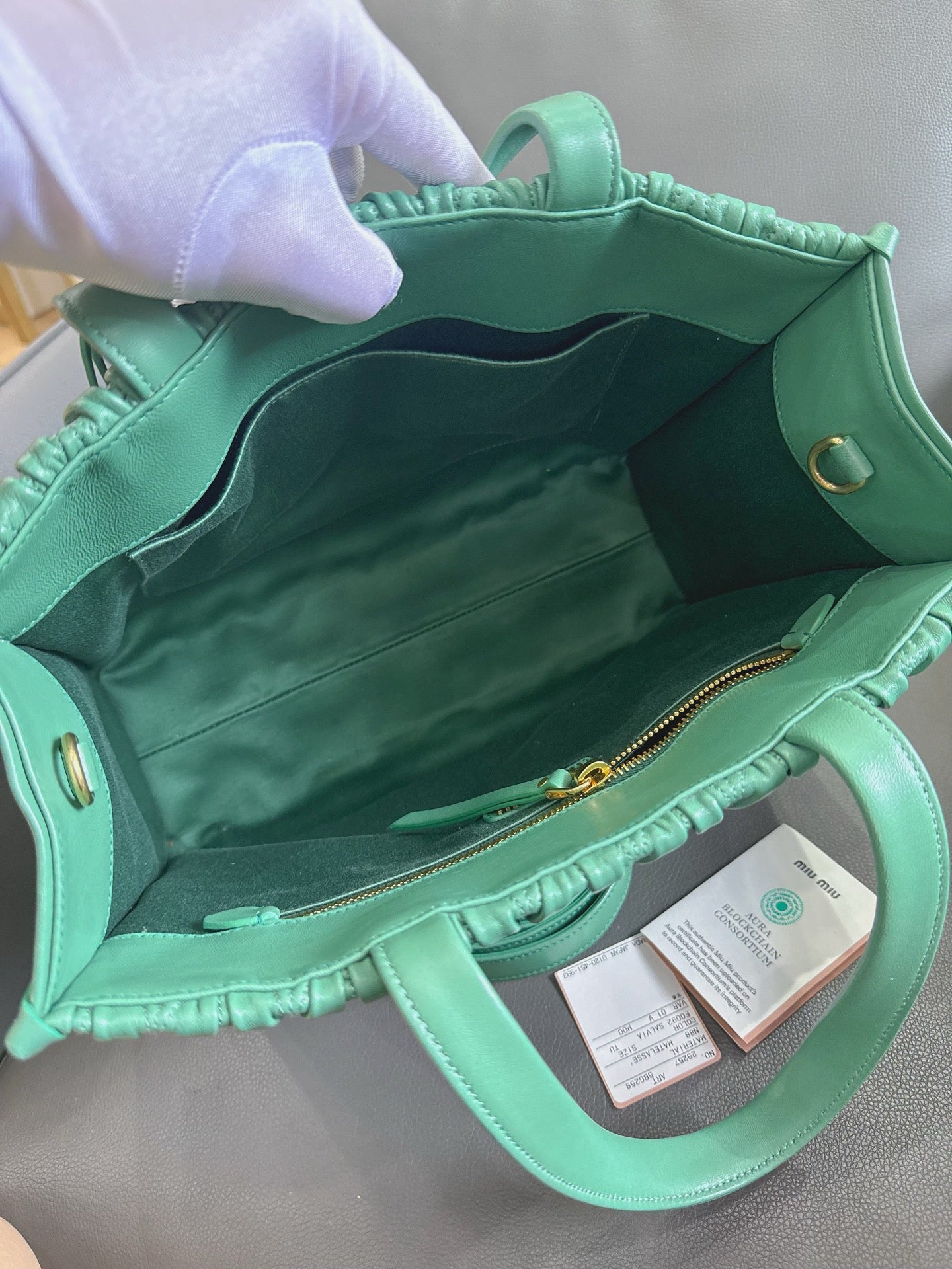 Miu Miu - Matelassé Pleated Tote - Leather - Green - (Medium)