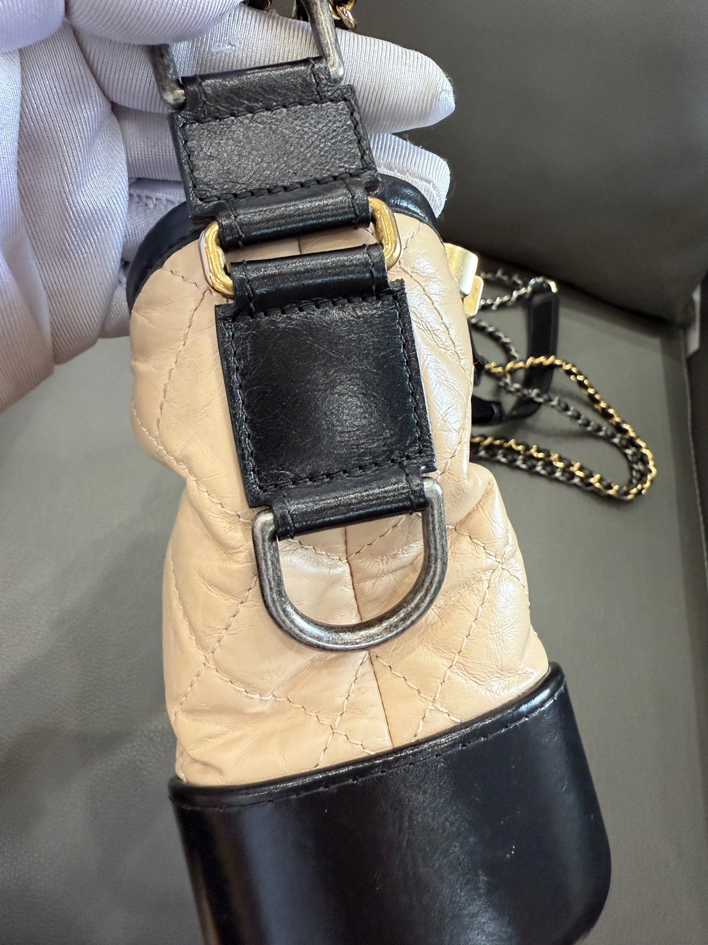 Chanel - Gabrielle Hobo Small - Aged calfskin leather and smooth calfskin leather - Beige and Black - (small)