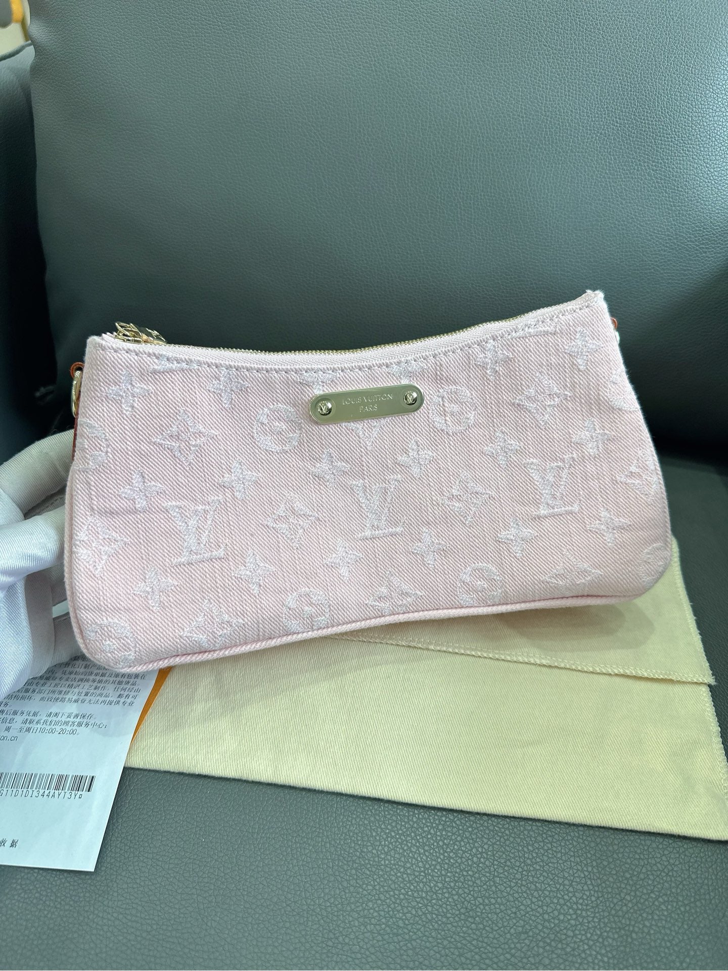 Louis Vuitton - LIV Pochette - Denim fabric with Vachetta leather trim - Pink - (small)