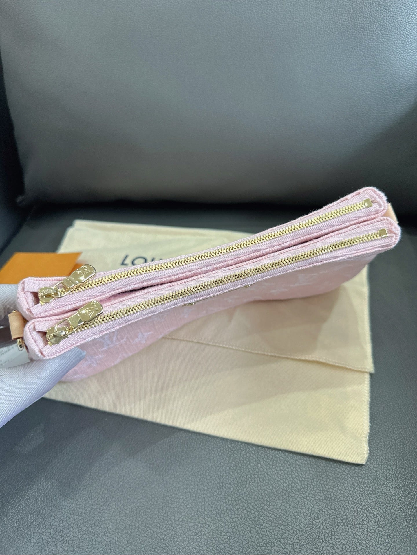 Louis Vuitton - LIV Pochette - Denim fabric with Vachetta leather trim - Pink - (small)