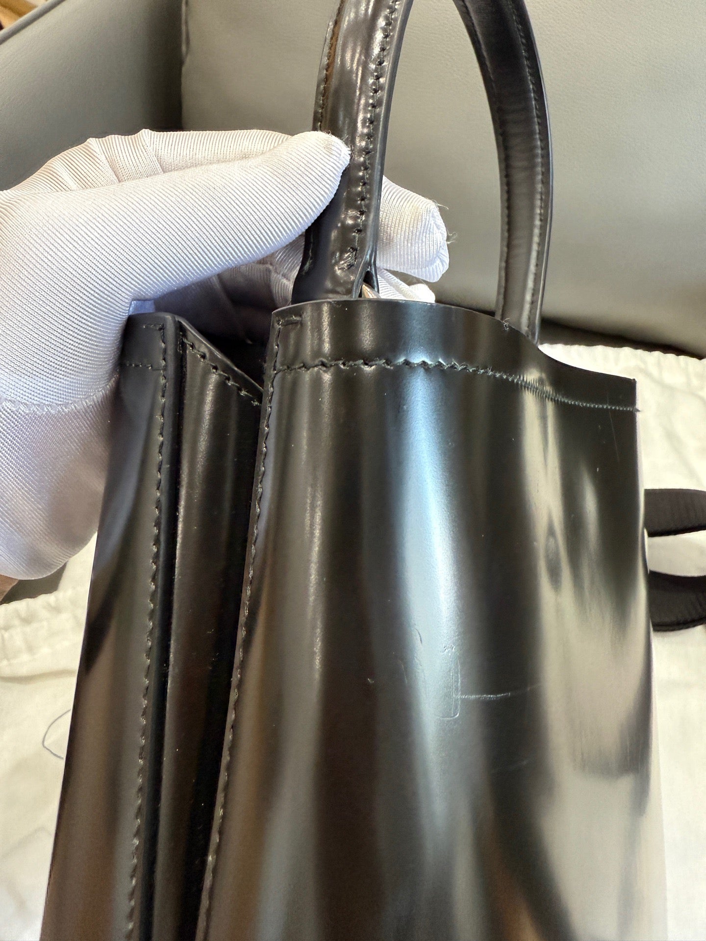 Prada - Panier Bucket Bag - Patent leather - Black - (Small)