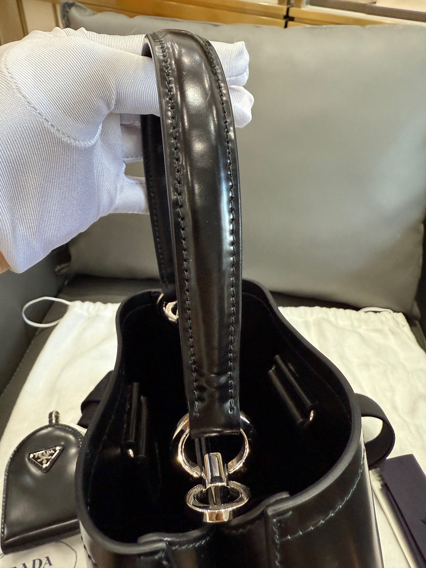 Prada - Panier Bucket Bag - Patent leather - Black - (Small)