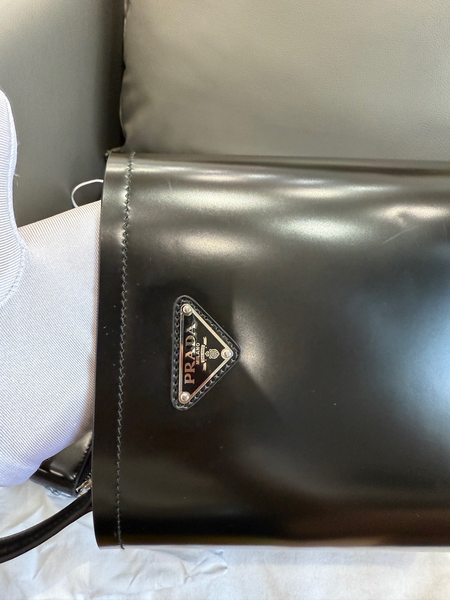 Prada - Panier Bucket Bag - Patent leather - Black - (Small)