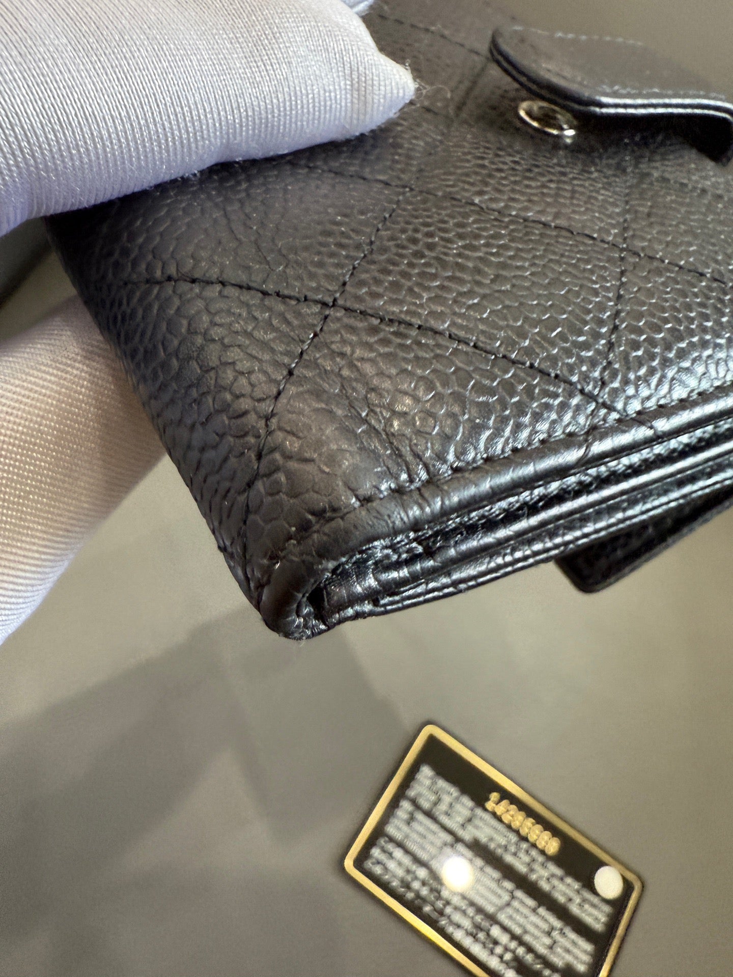 Chanel - Trifold Wallet - Caviar leather - Black - (mini)