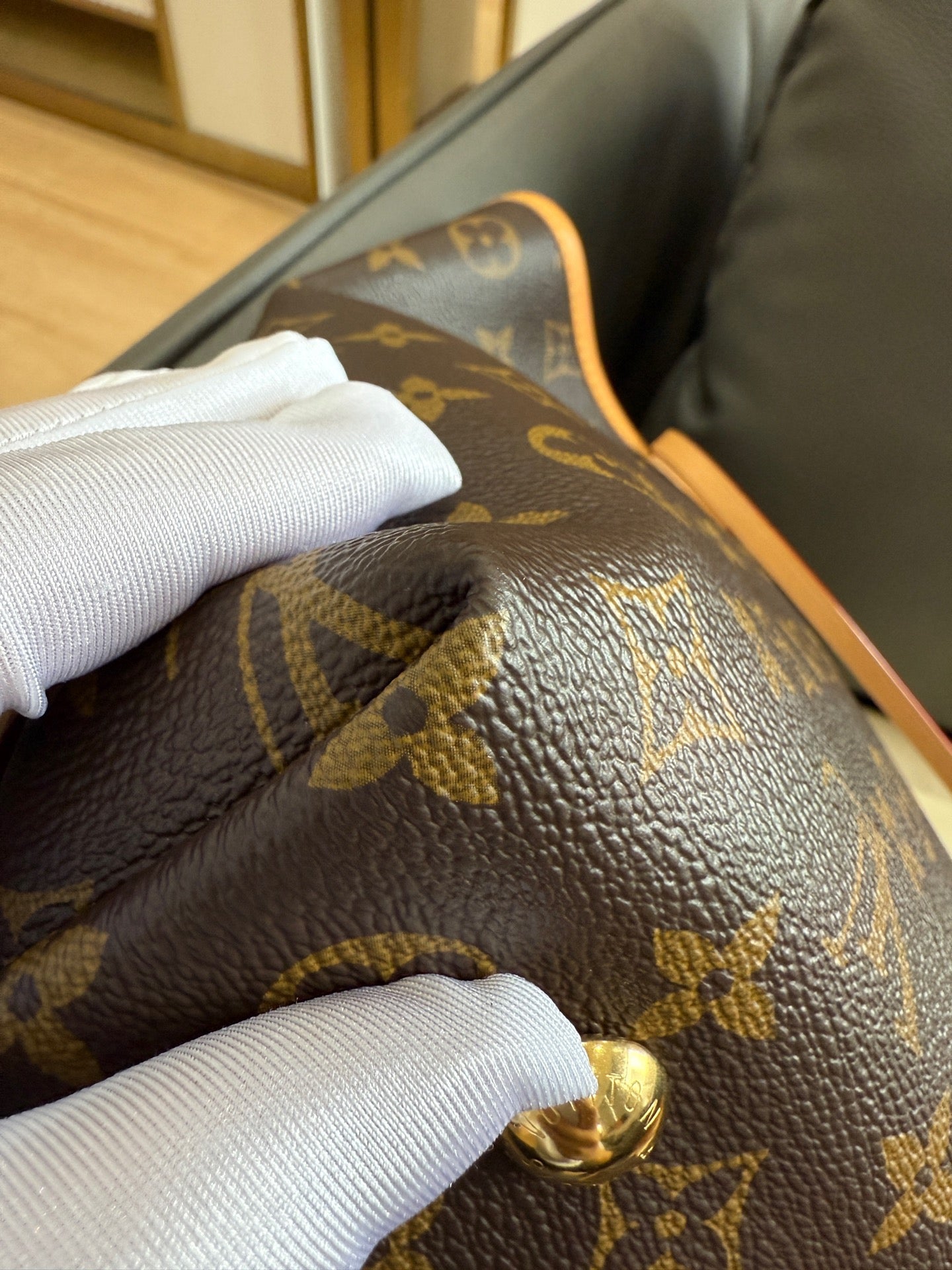 Louis Vuitton - Carryall PM - Monogram coated canvas with natural Vachetta leather trim and microfibre lining - Brown - (Small)