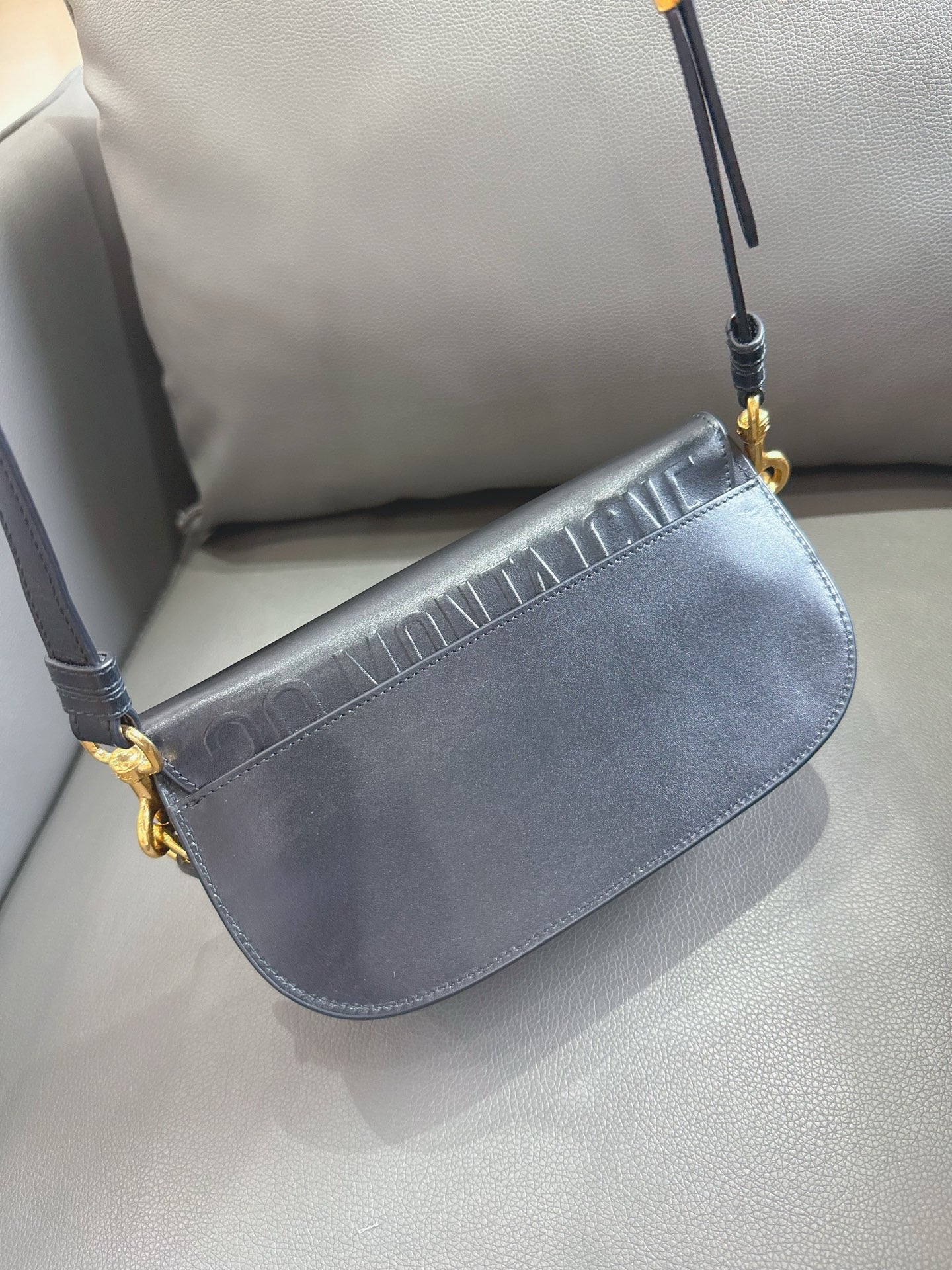 Dior - Bobby - Calfskin leather - Black with Gold-Tone Hardware - (Small)