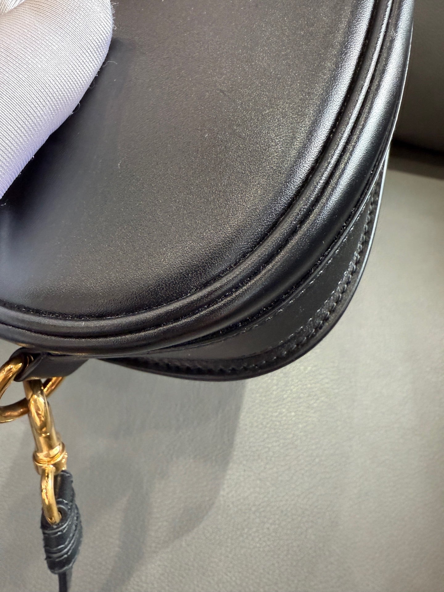 Dior - Bobby - Calfskin leather - Black with Gold-Tone Hardware - (Small)