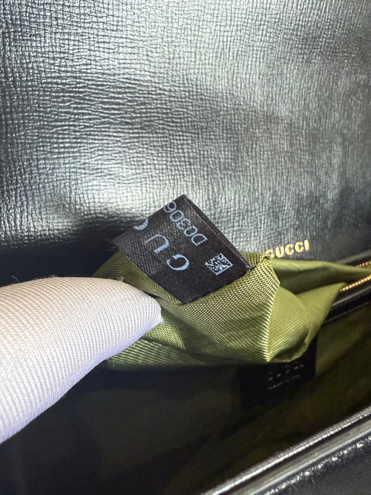 Gucci - Double G Flap Messenger Bag - Leather - Black - (Small)