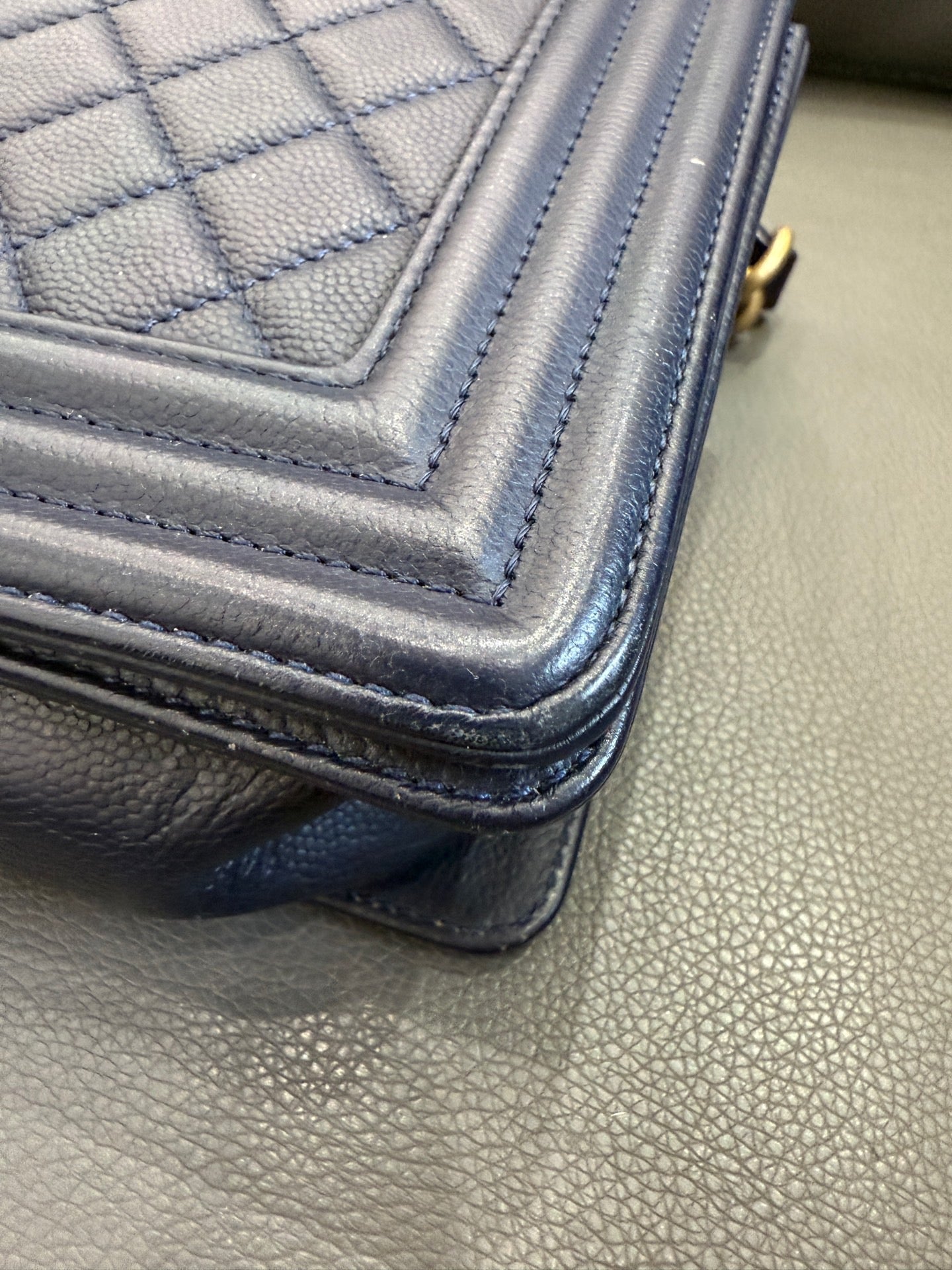 Chanel - Boy Bag - Caviar leather - Navy blue - (Medium)