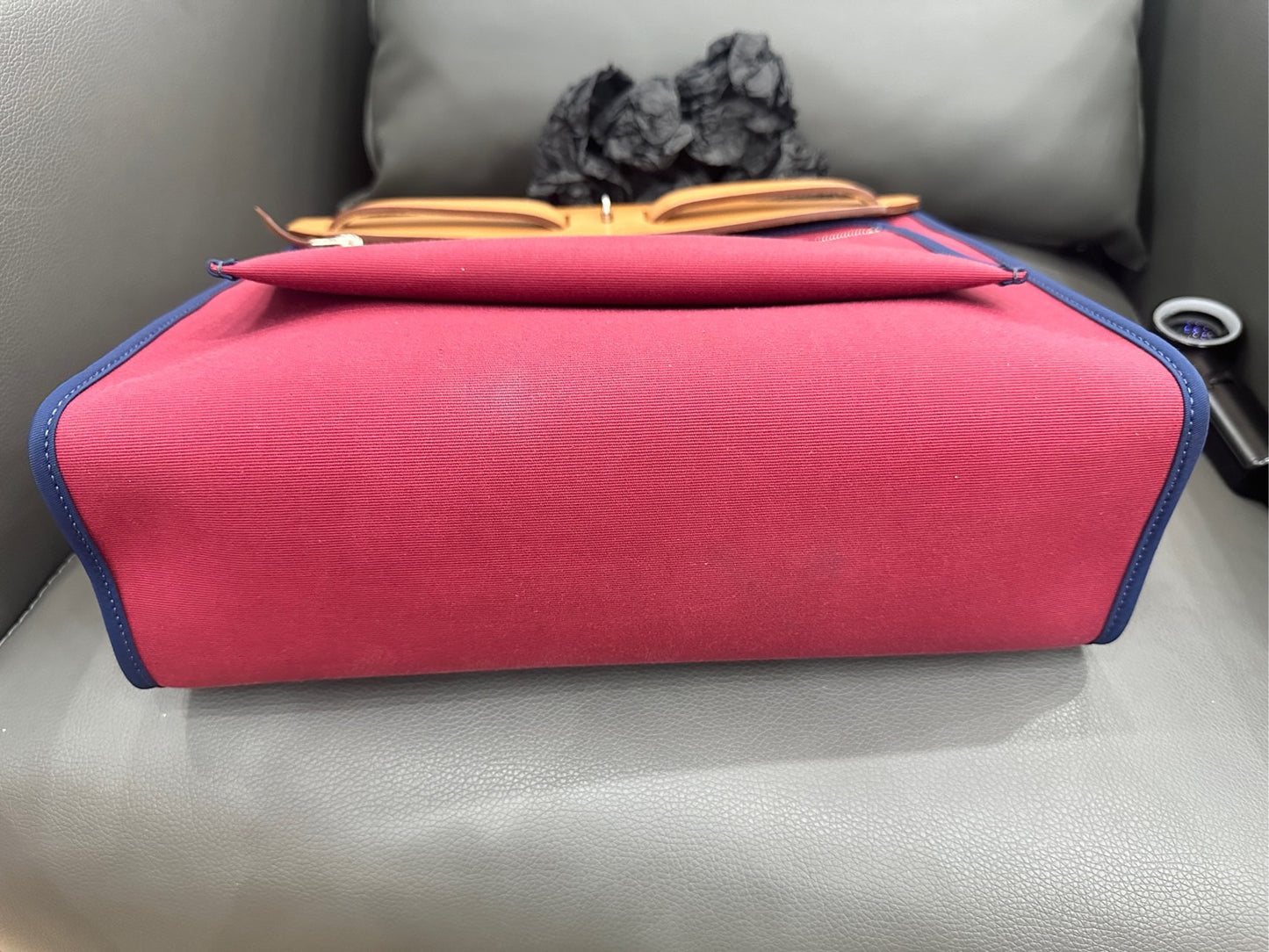 Hermès - Herbag 31 - Toile Officier canvas with Vachetta leather trim - Rouge H (Red) canvas with natural (Camel) leather and Blue piping - (medium)