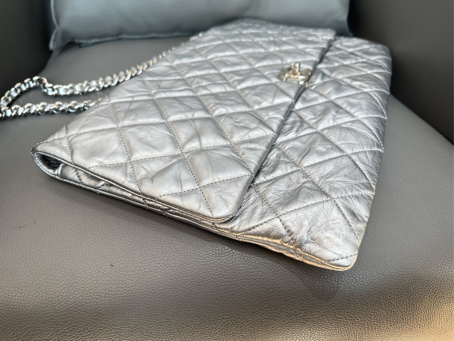 Chanel - Large Quilted Flap Bag - Metallic Crinkled Calfskin Leather - Silver - (Large)