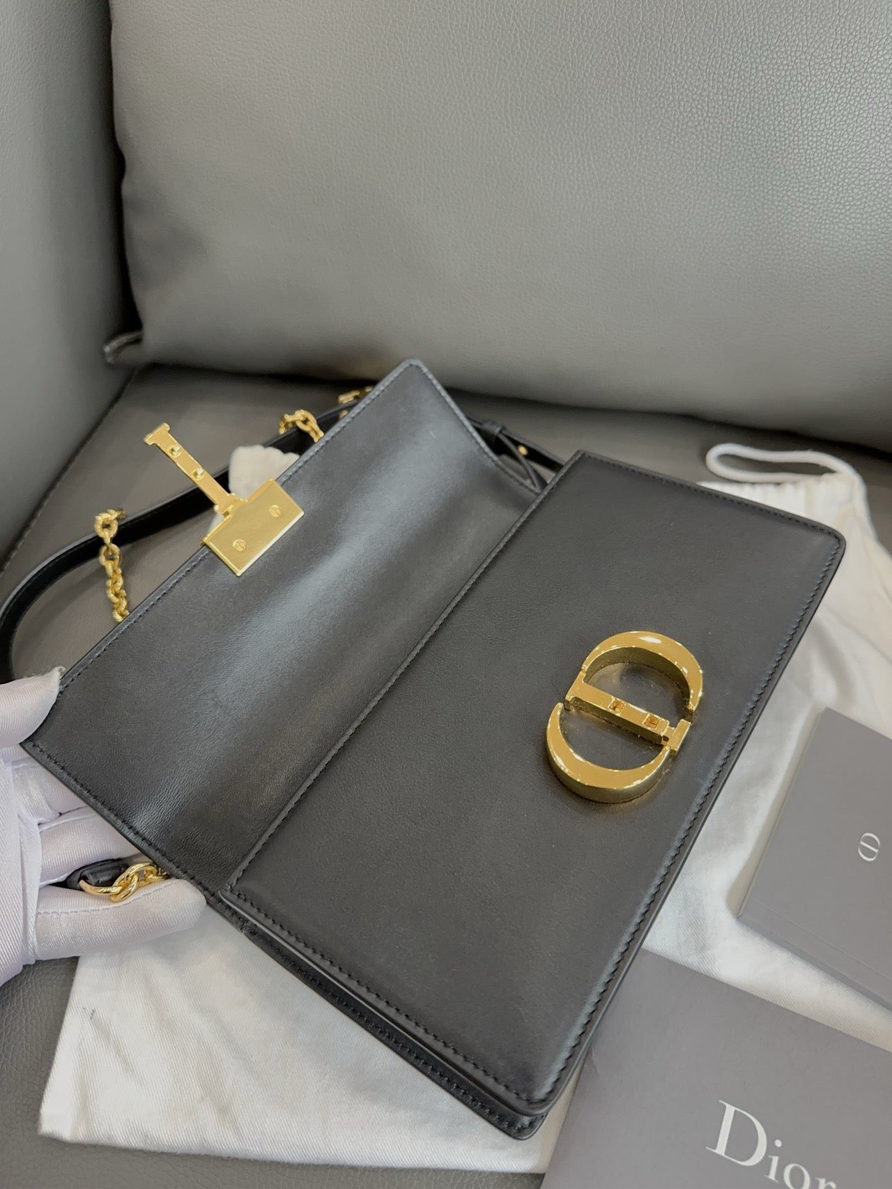 Dior - 30 Montaigne Flap Bag (Compact) - Leather - Black - (mini)