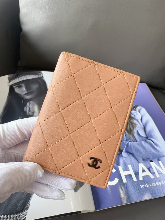Chanel - Quilted Passport Holder/Card Case - Lambskin leather - Beige - (small)
