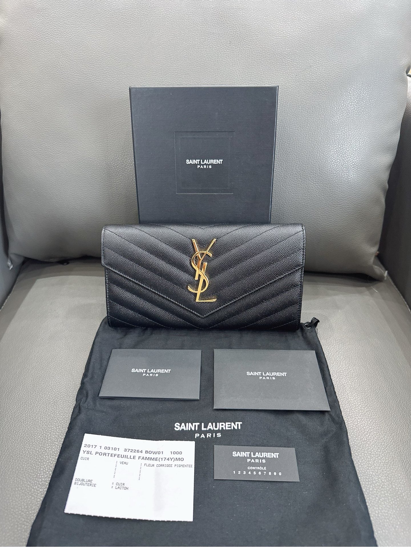 Saint Laurent - Monogram Flap Wallet - Grain de Poudre Embossed Leather - Black - (medium)
