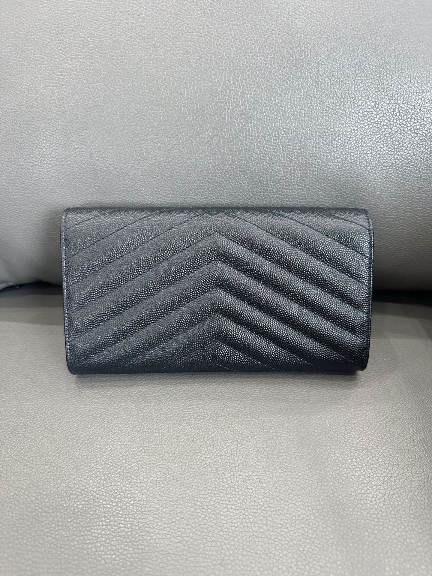 Saint Laurent - Monogram Flap Wallet - Grain de Poudre Embossed Leather - Black - (medium)