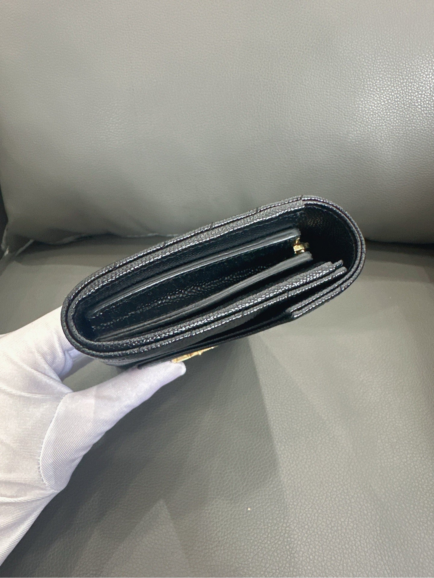 Saint Laurent - Monogram Flap Wallet - Grain de Poudre Embossed Leather - Black - (medium)