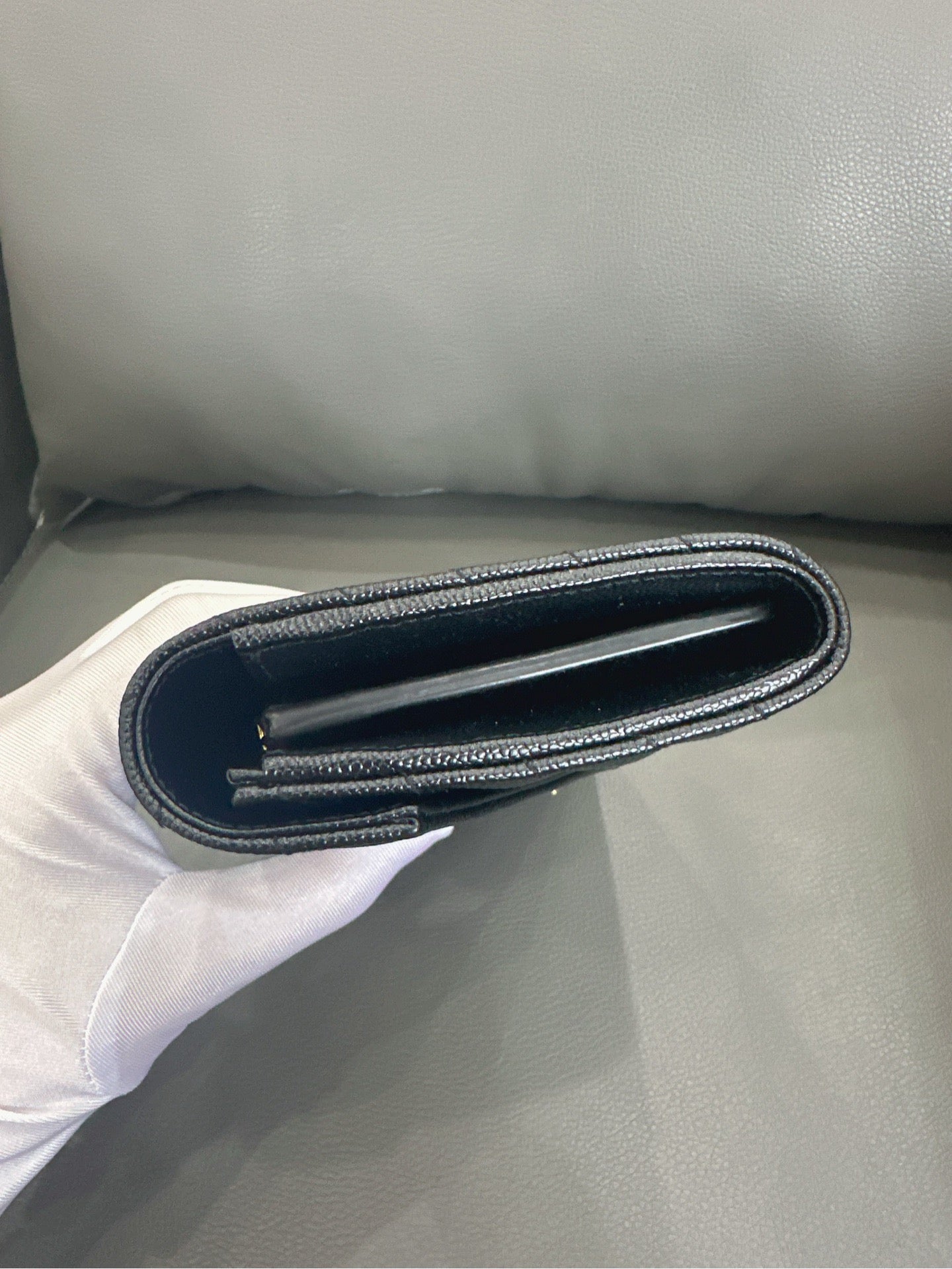 Saint Laurent - Monogram Flap Wallet - Grain de Poudre Embossed Leather - Black - (medium)