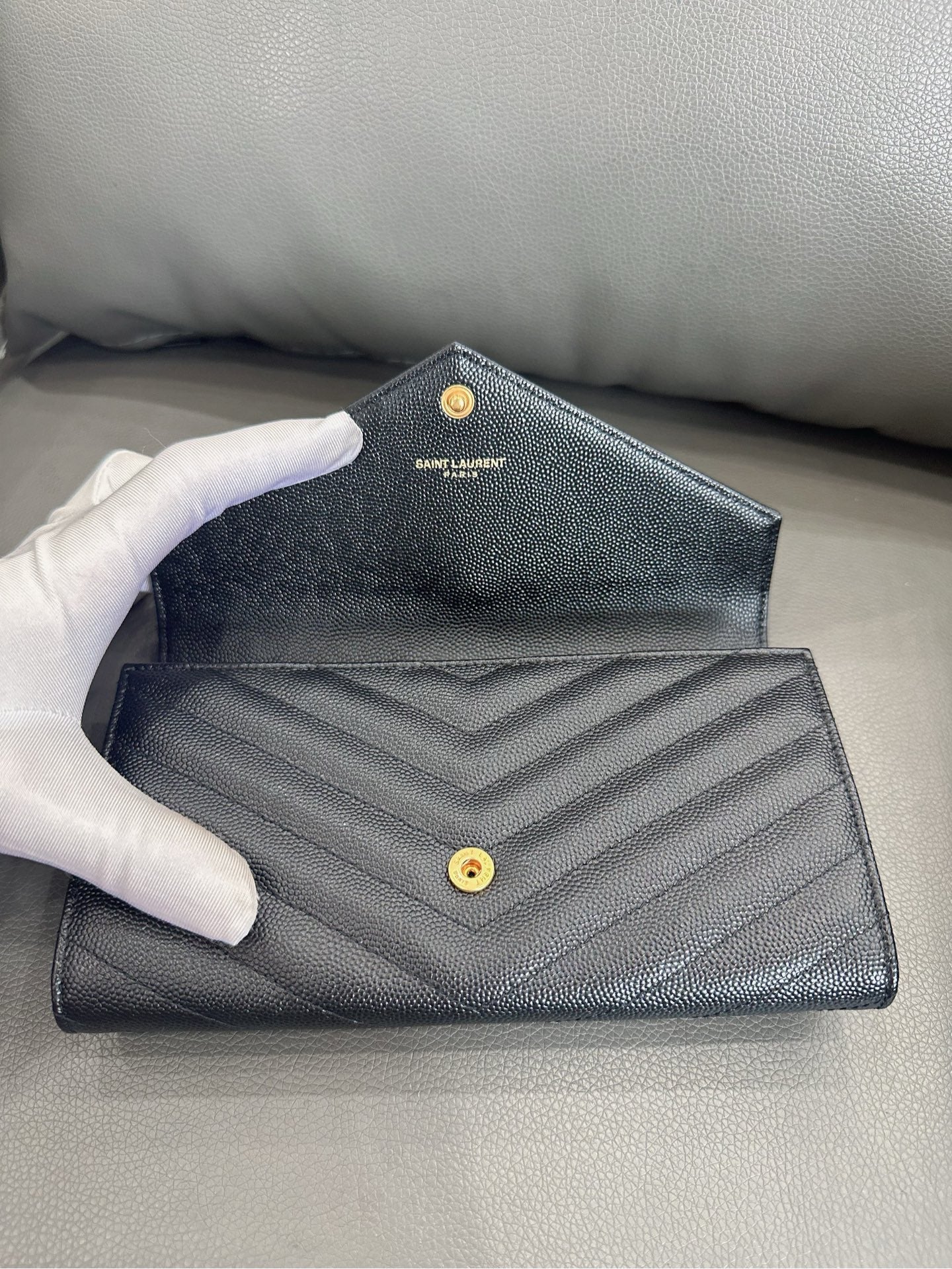 Saint Laurent - Monogram Flap Wallet - Grain de Poudre Embossed Leather - Black - (medium)