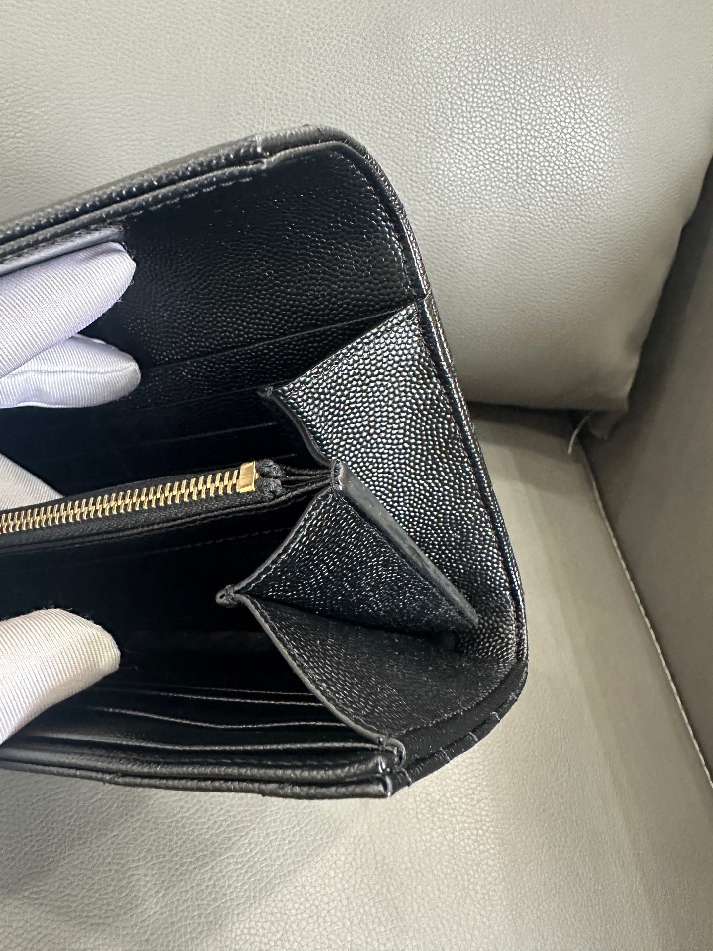 Saint Laurent - Monogram Flap Wallet - Grain de Poudre Embossed Leather - Black - (medium)