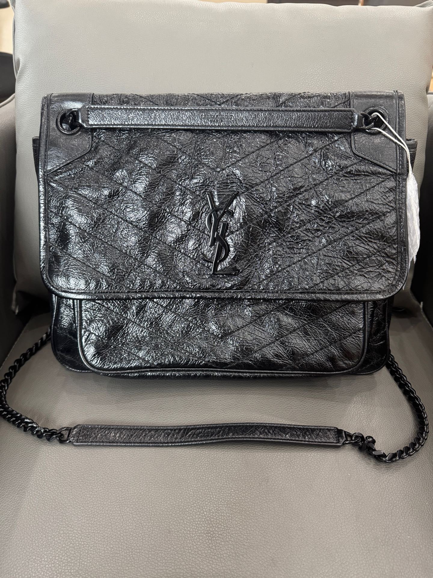 Saint Laurent - Niki Soblack - Crinkled vintage leather - Black - (Large)