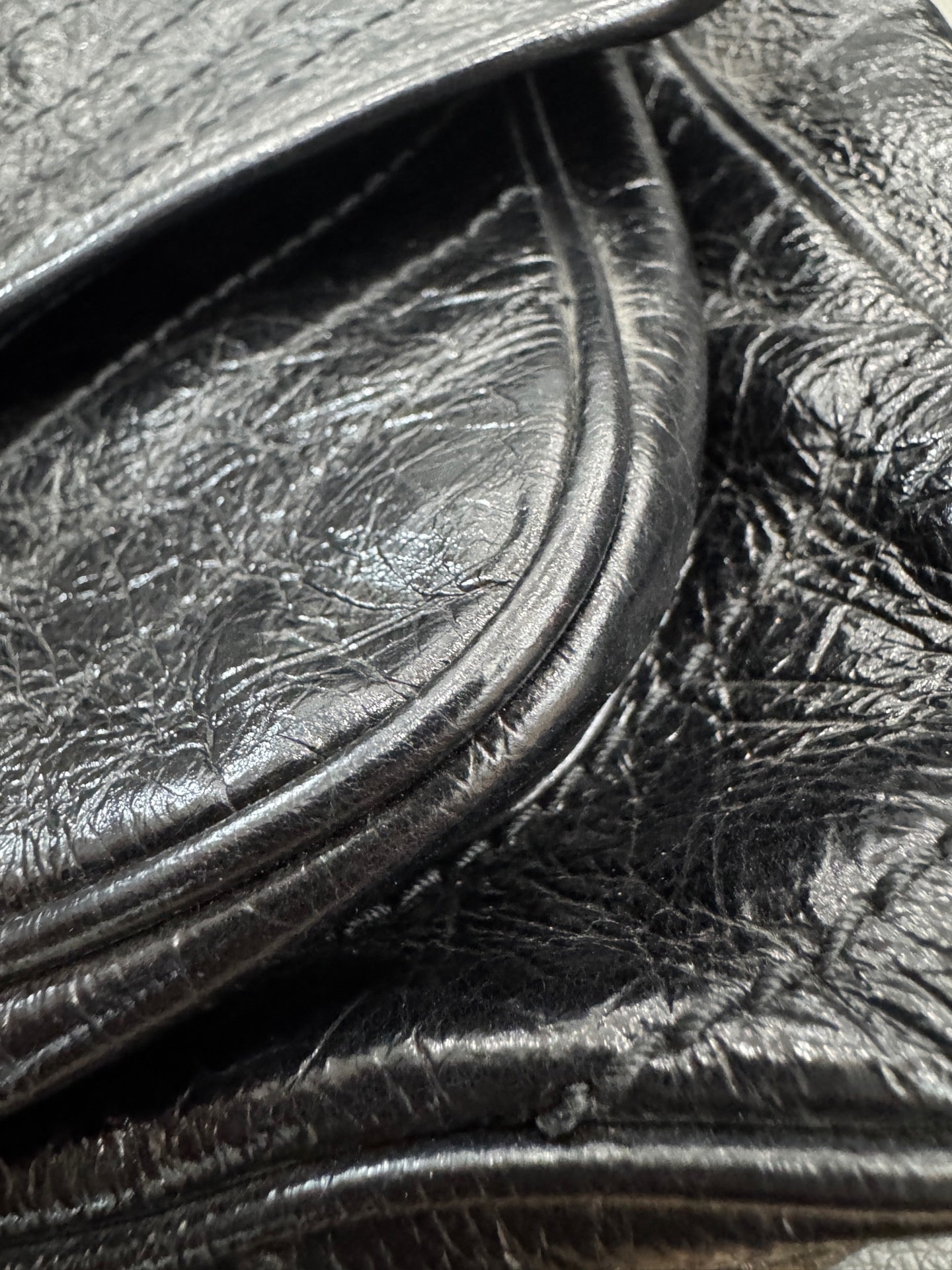 Saint Laurent - Niki Soblack - Crinkled vintage leather - Black - (Large)