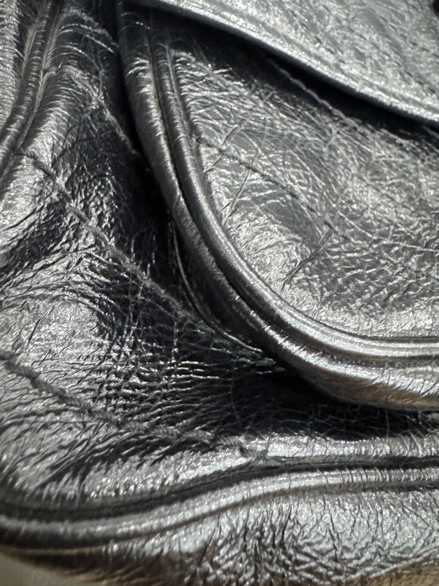 Saint Laurent - Niki Soblack - Crinkled vintage leather - Black - (Large)