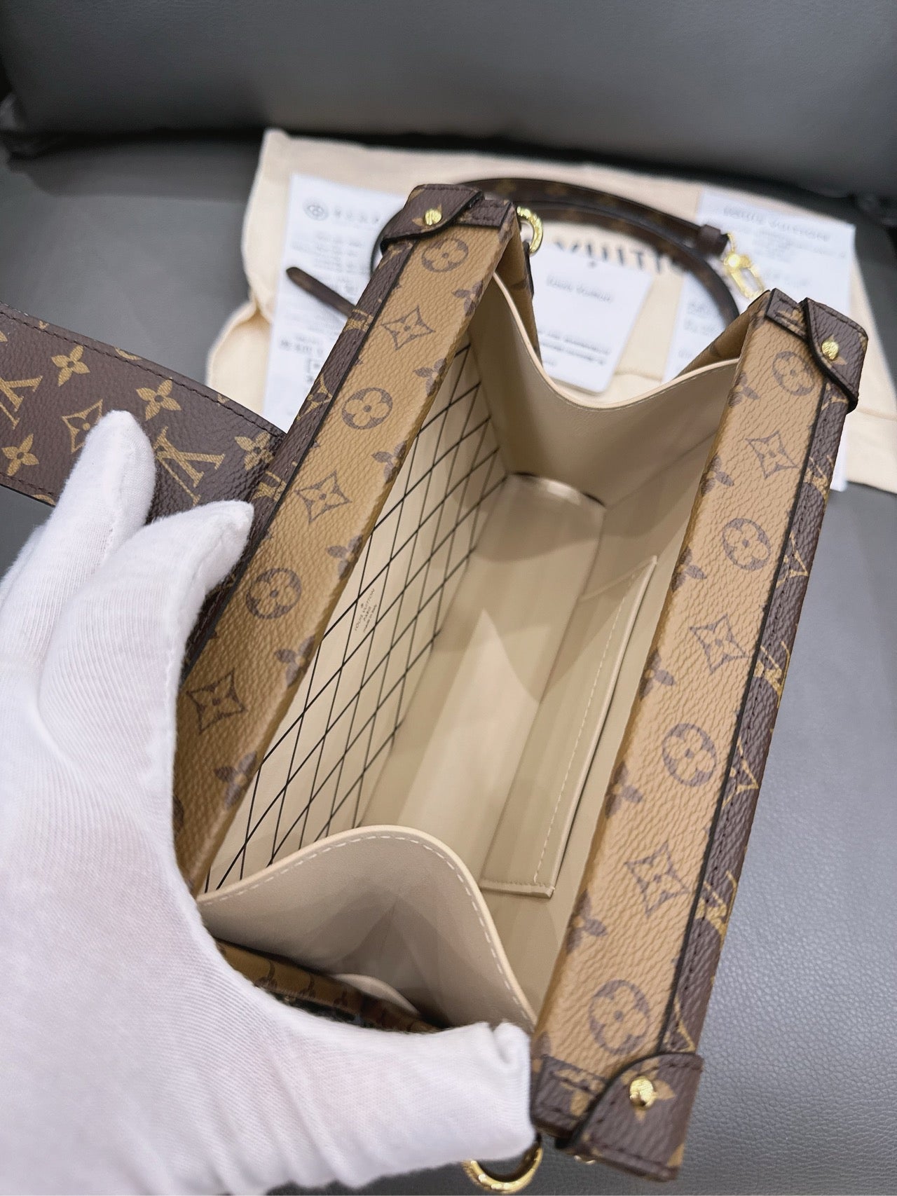 Louis Vuitton - Petite Malle - Monogram coated canvas and calfskin leather - Brown - (mini)