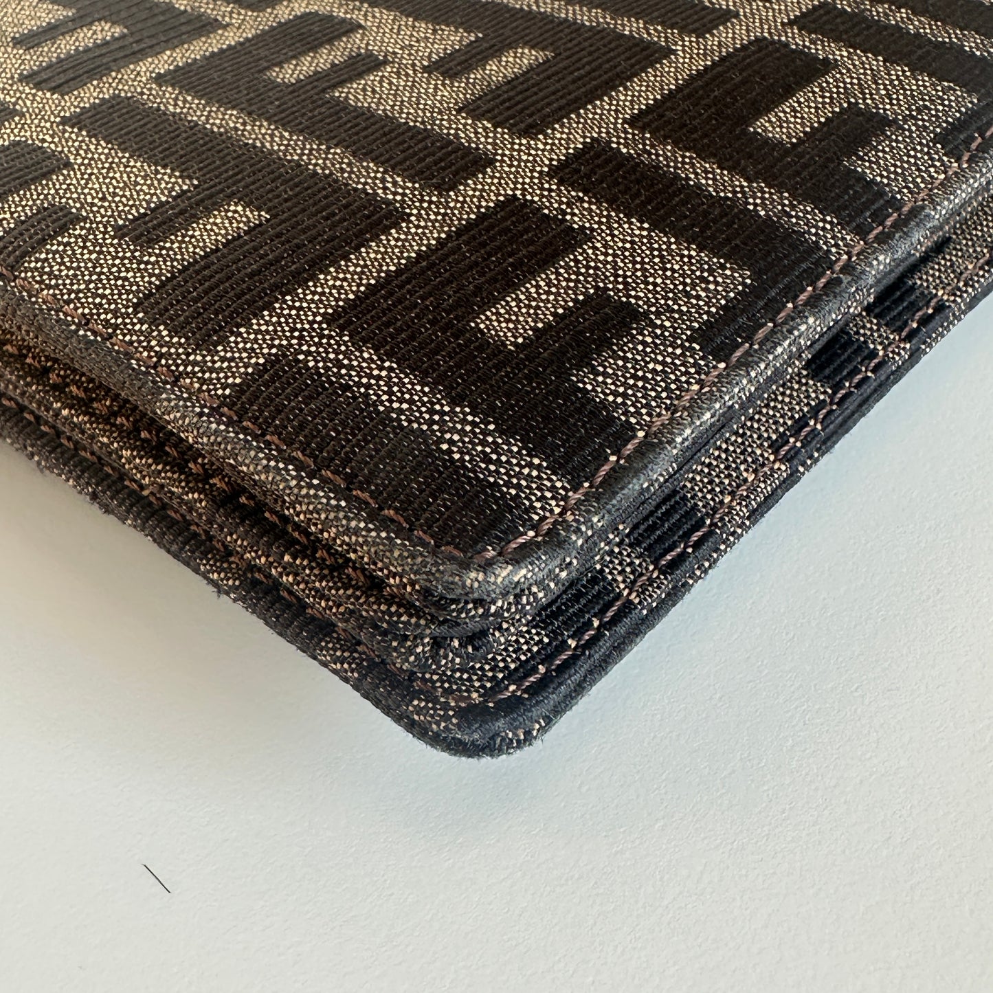 Fendi - Baguette - Zucca monogram canvas with cowhide leather trim - Brown - (Medium)