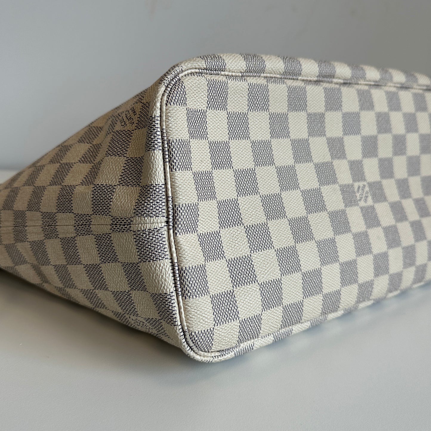 Louis Vuitton - Neverfull GM - Damier Azur coated canvas with natural cowhide leather trim - White - (Large)