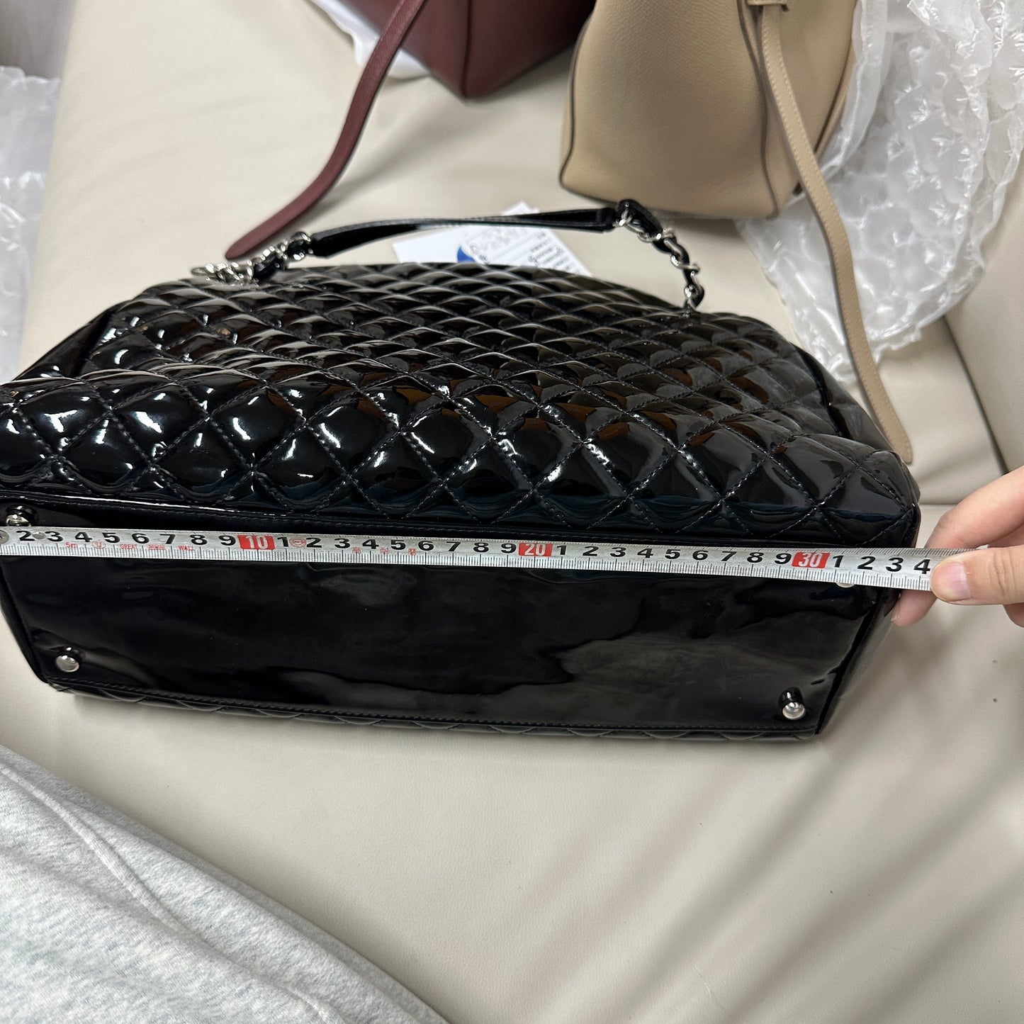 Chanel - Quilted Bowling Bag - Patent leather - Black - (Large)