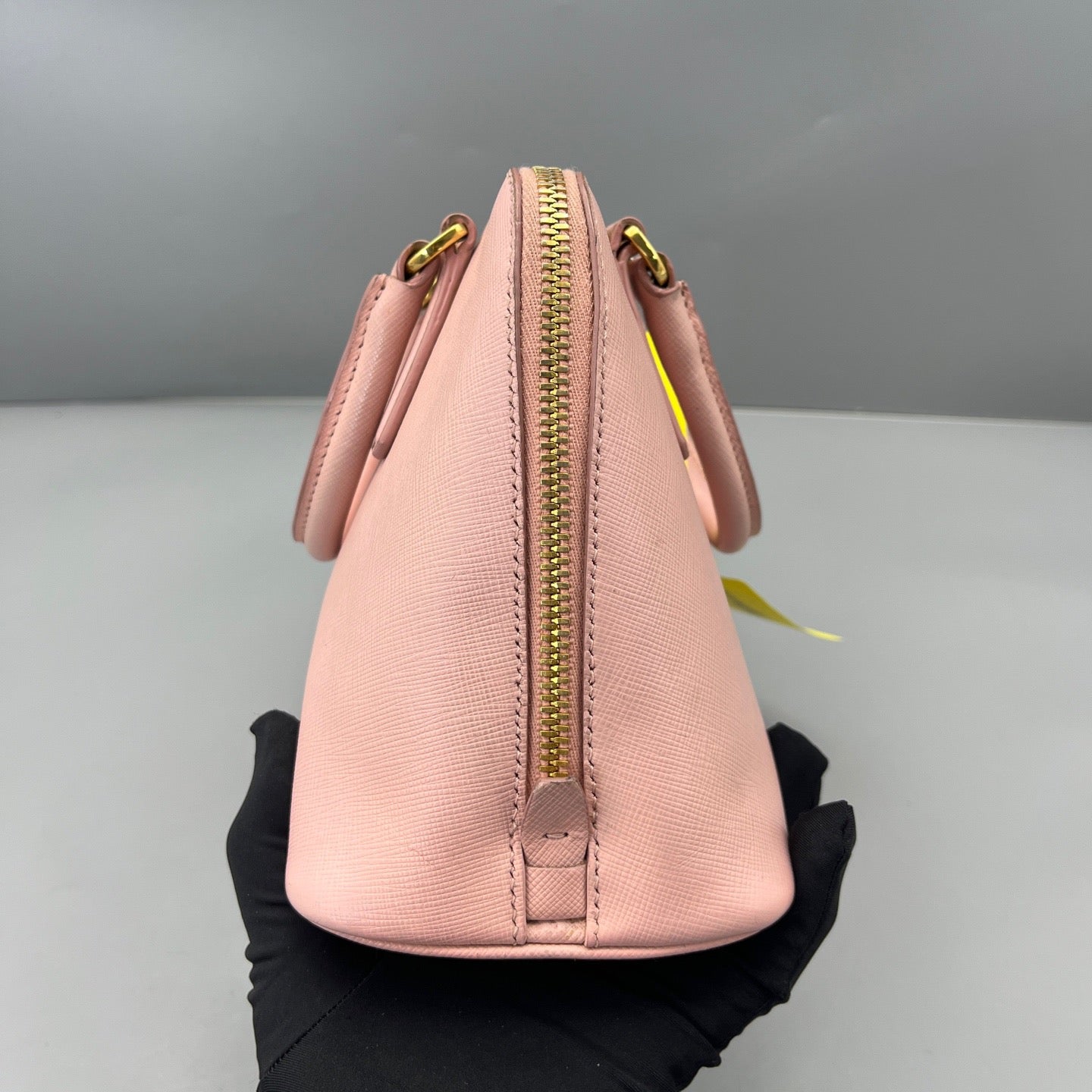 Prada - Saffiano Lux Dome Satchel - Saffiano leather - Pink - (Small)