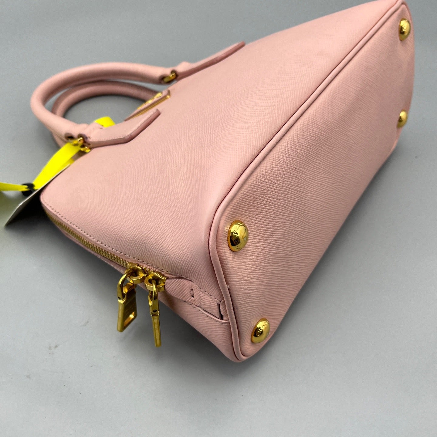 Prada - Saffiano Lux Dome Satchel - Saffiano leather - Pink - (Small)