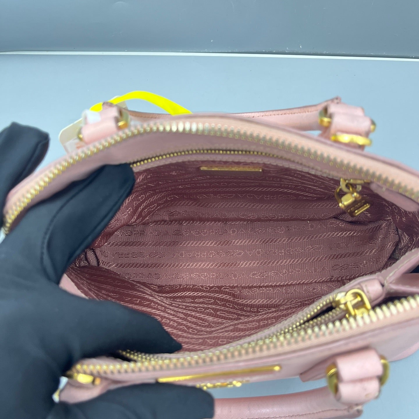 Prada - Saffiano Lux Dome Satchel - Saffiano leather - Pink - (Small)