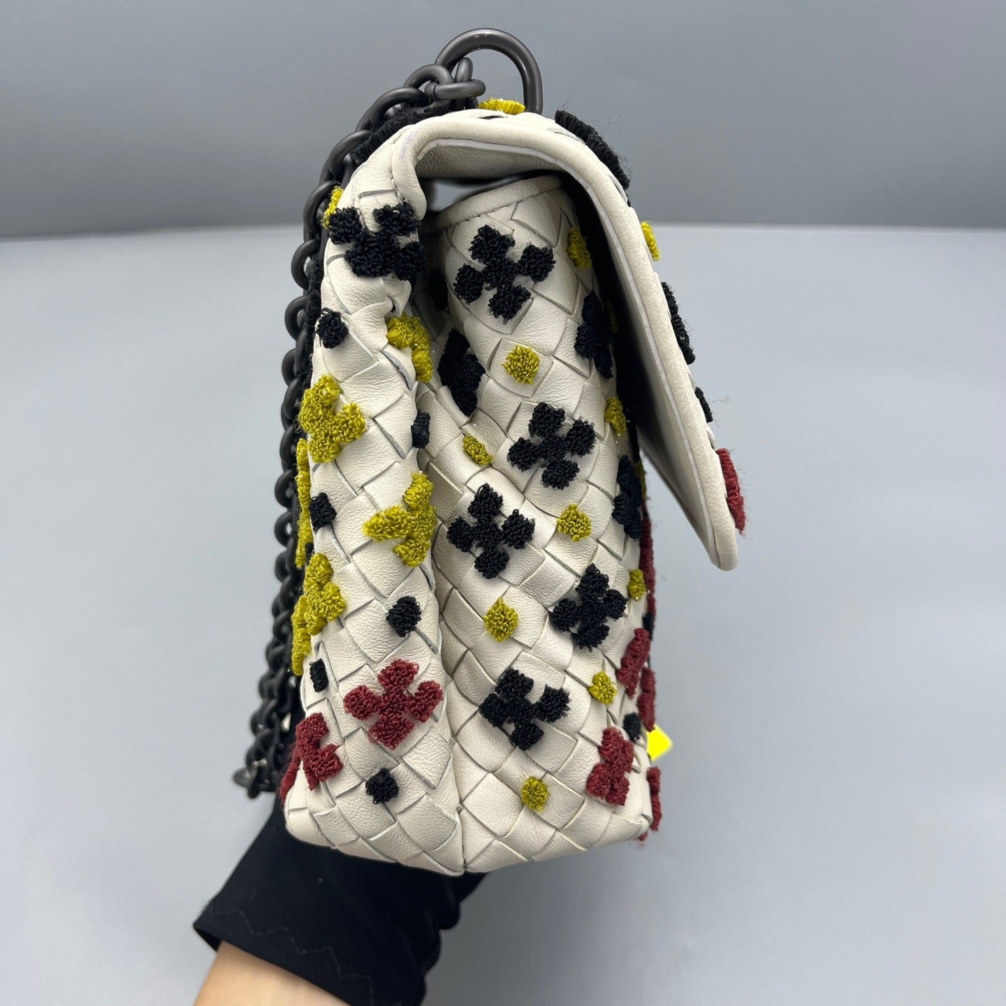 Bottega Veneta - Limited Edition Intrecciato Embroidered Crossbody Bag - Leather - White with Multicolour Embroidery - (Small)