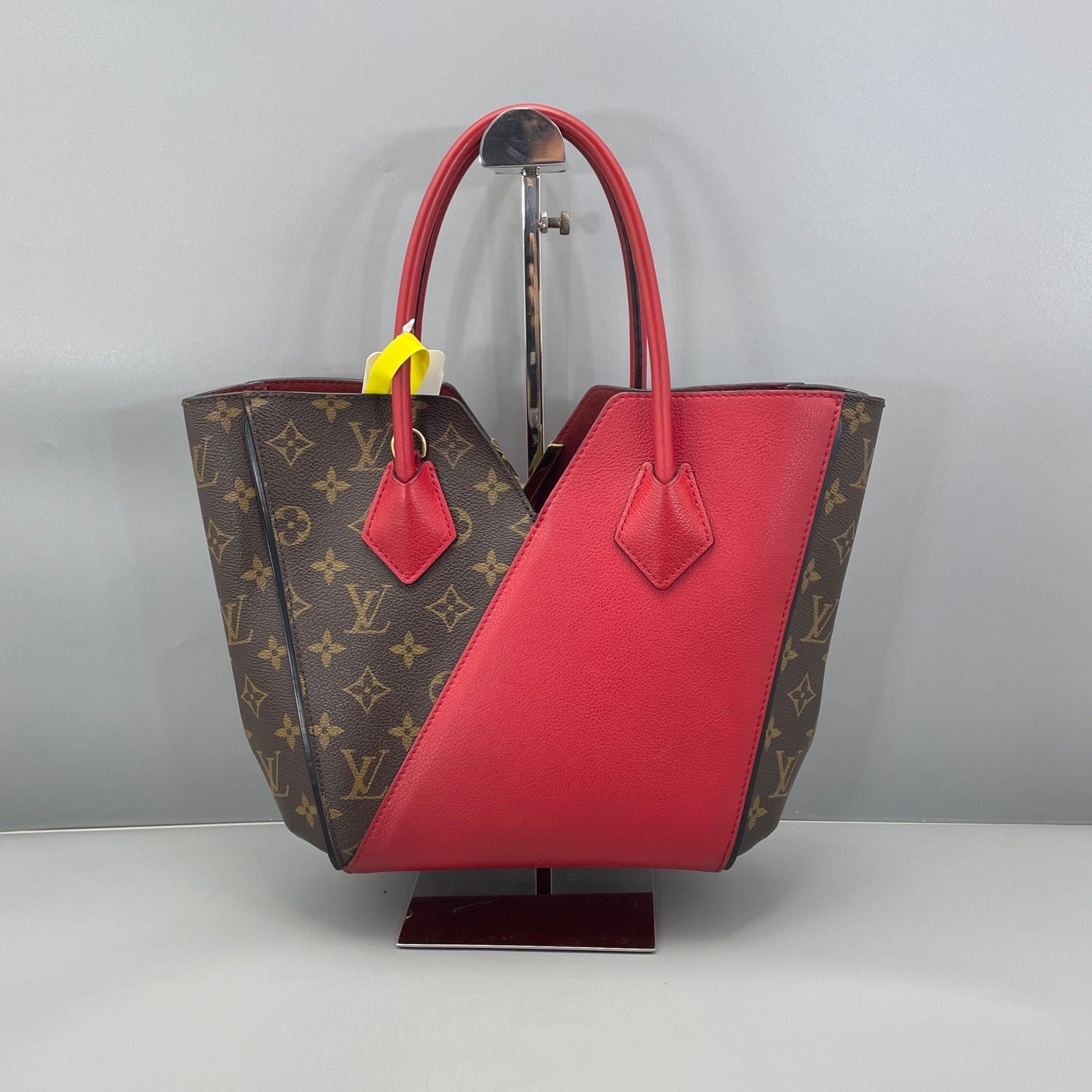 Louis Vuitton - Kimono - Monogram canvas and grained leather - Brown and Red - (Small)