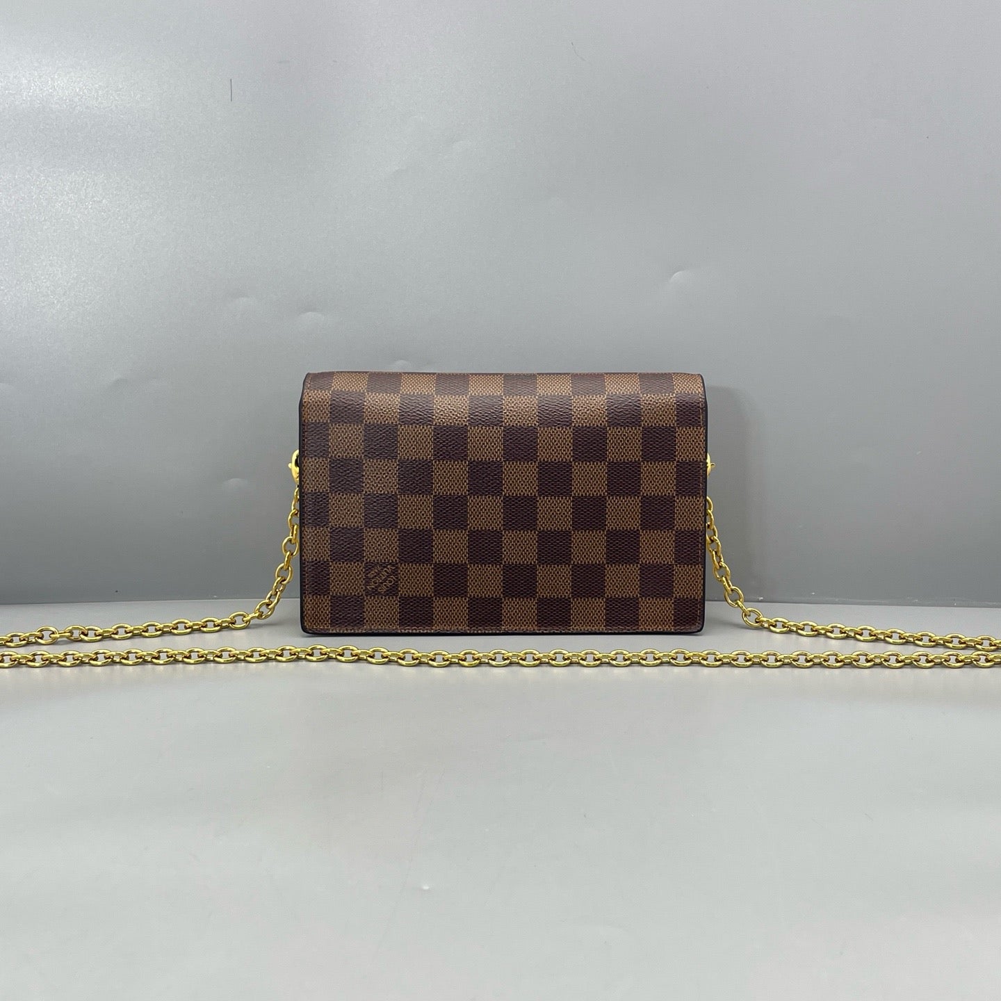 Louis Vuitton - Vavin WOC - Damier Ebene coated canvas with grained leather and Vachetta leather trim - Brown - (Small)