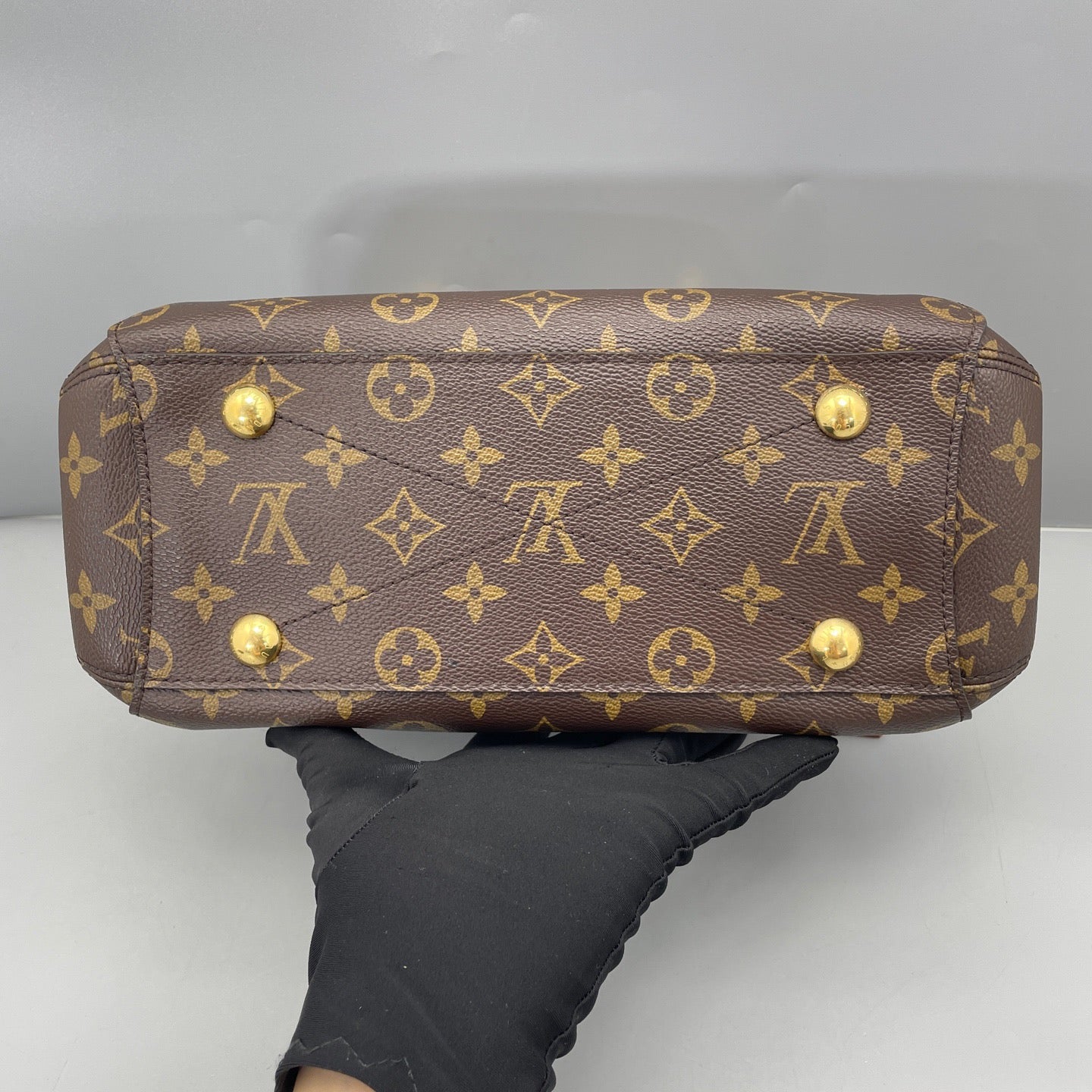 Louis Vuitton - Montaigne BB - Monogram coated canvas with Vachetta leather trim - Brown - (small)