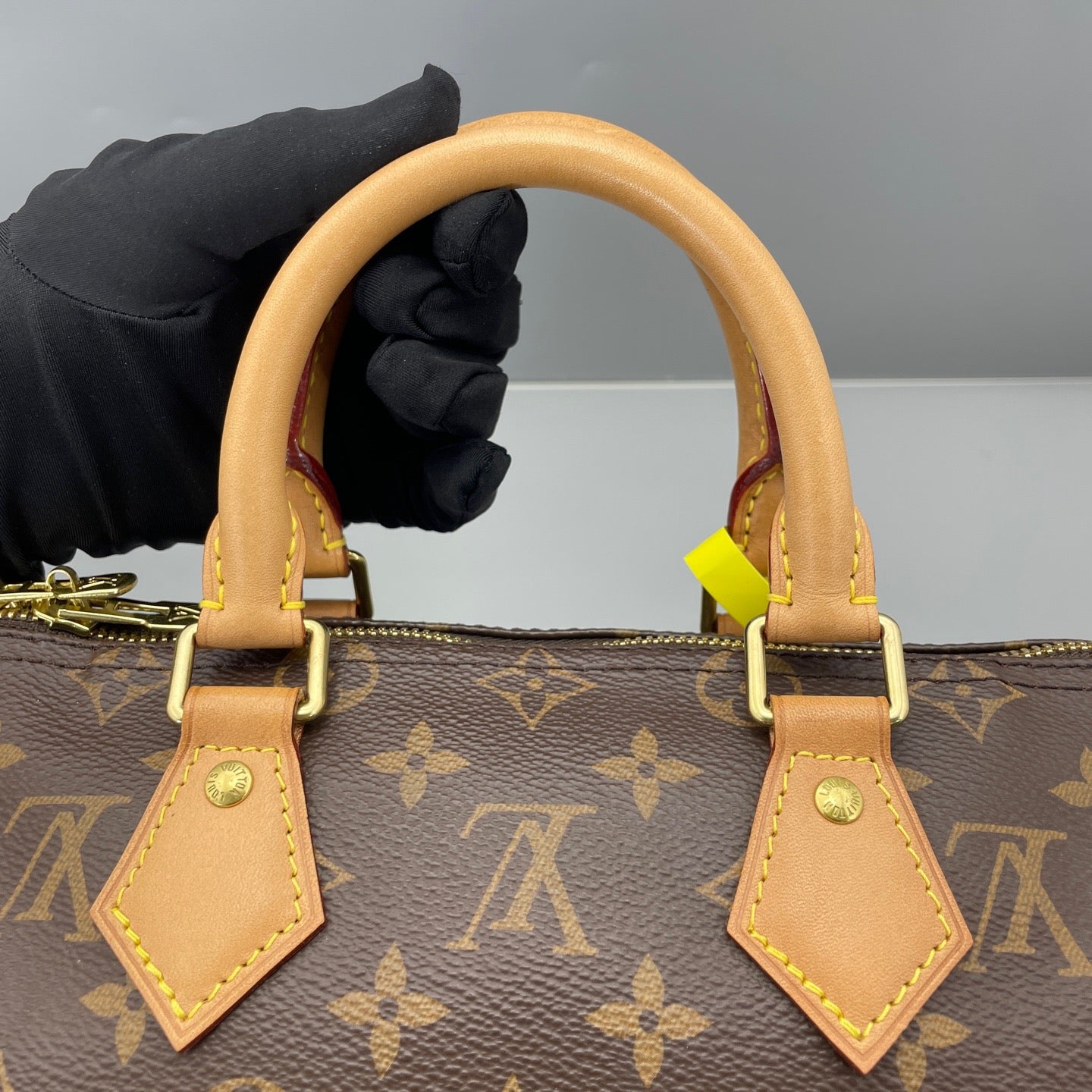 Louis Vuitton - Speedy 25 Bandoulière - Monogram coated canvas with Vachetta leather trim - Brown - (Small)