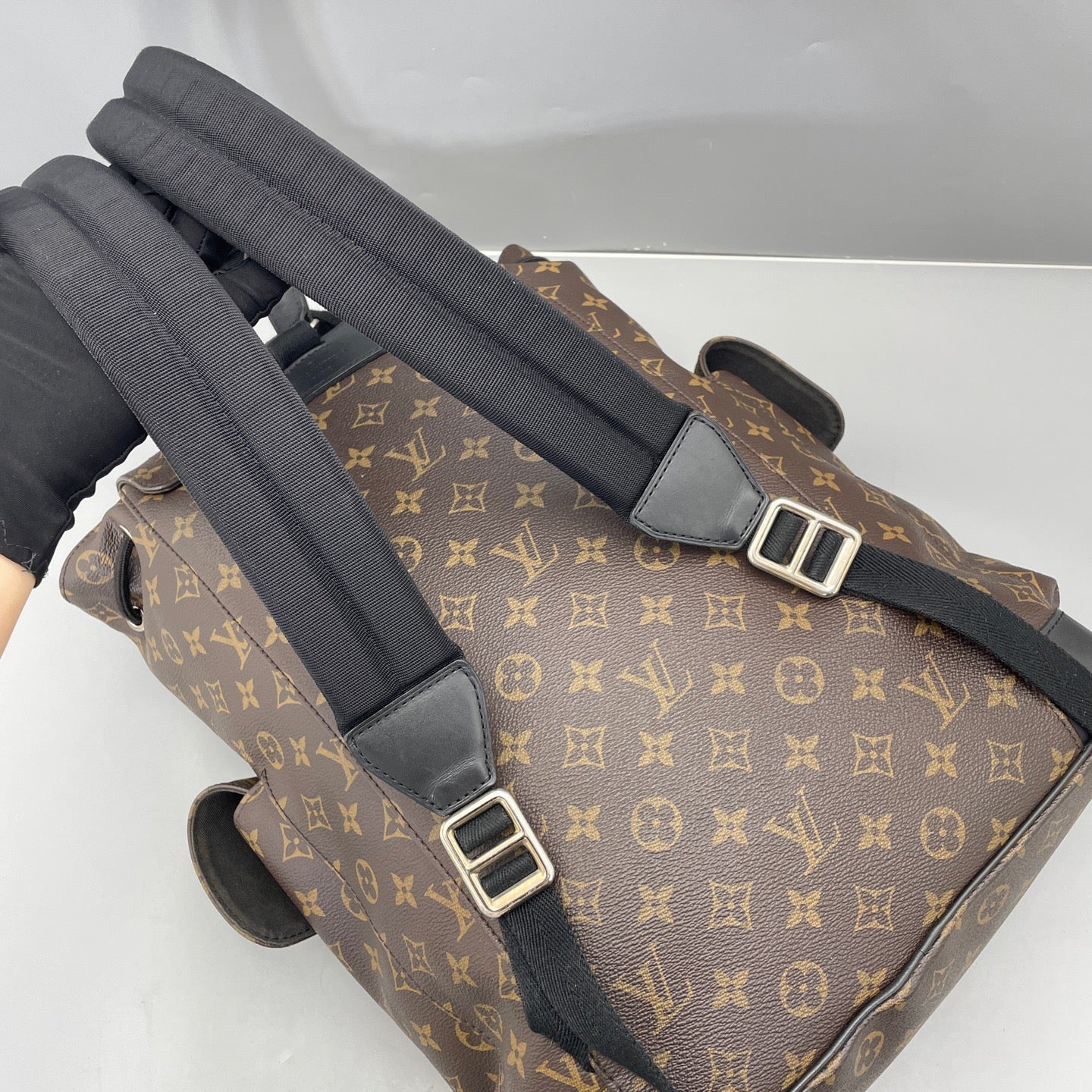Louis Vuitton - Montsouris Backpack - Monogram coated canvas with leather trim - Brown - (Large)