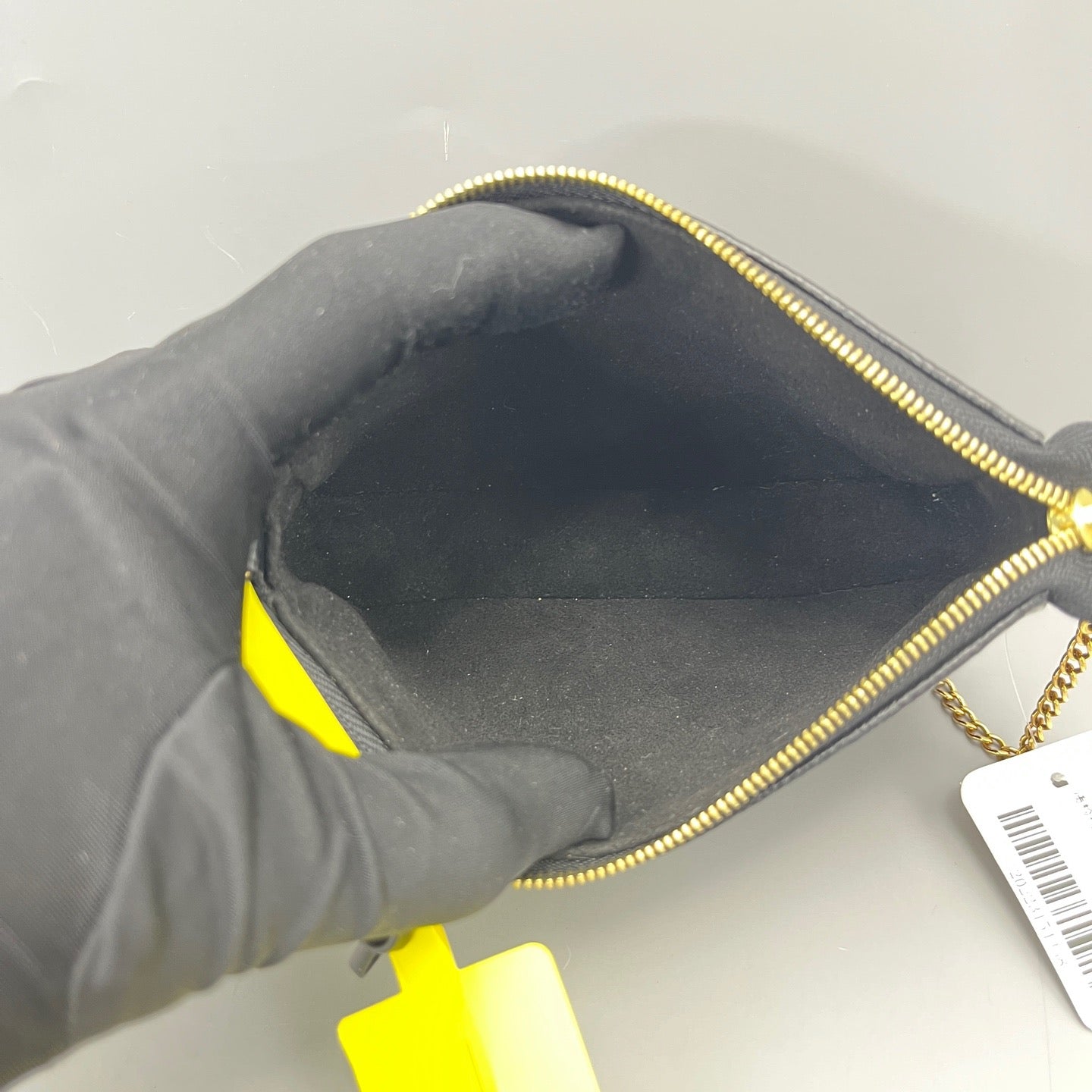 Louis Vuitton - Pochette Accessoires - Leather - Black - (mini)