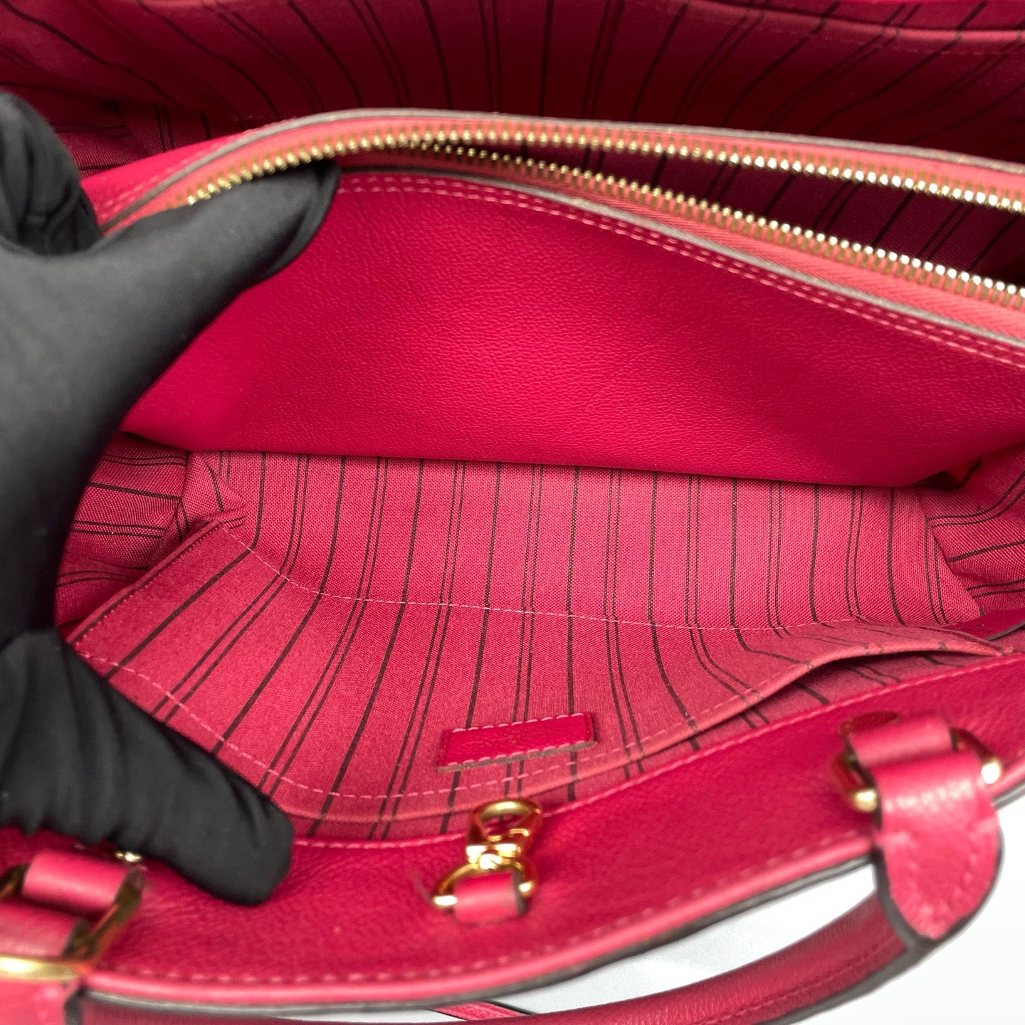 Louis Vuitton - Montaigne MM - Monogram Empreinte leather - Red - (medium)