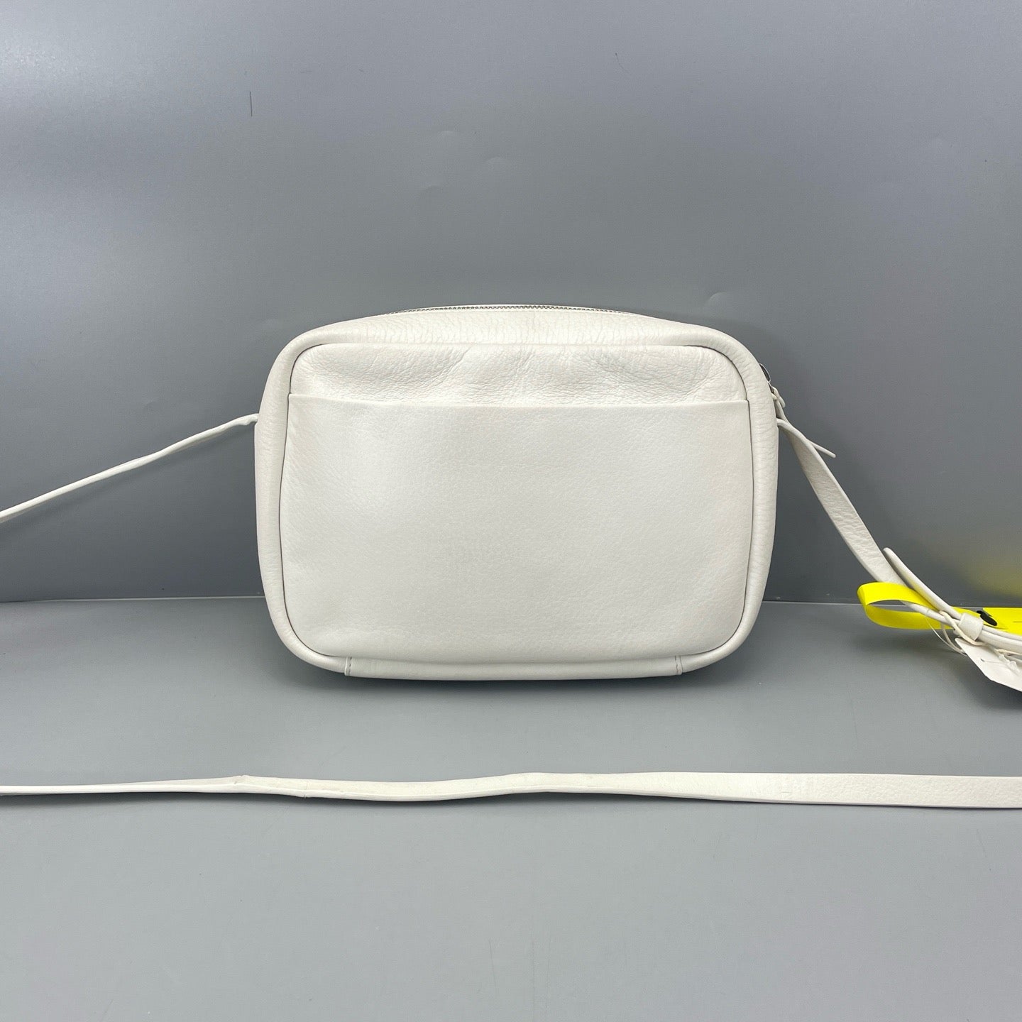 Balenciaga - Everyday Camera Bag - Pebbled leather - White - (small)