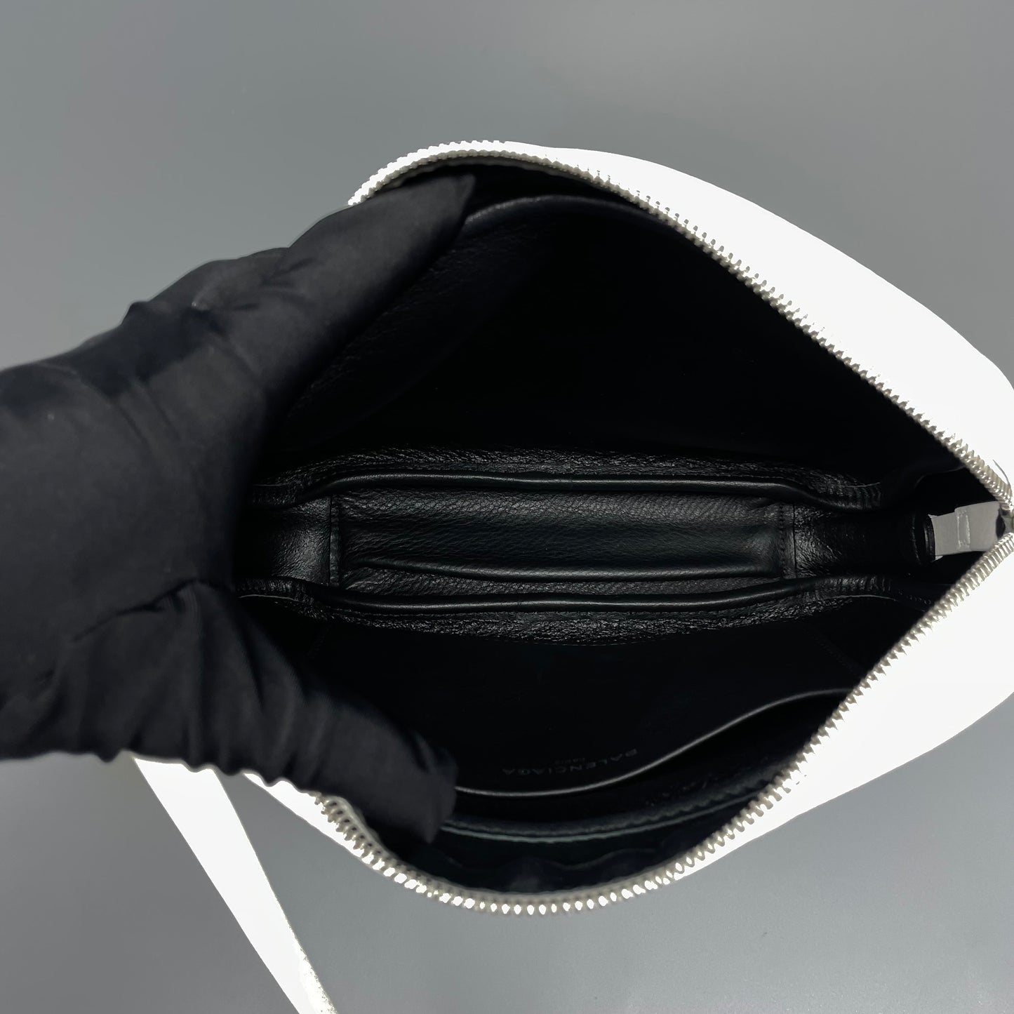 Balenciaga - Everyday Camera Bag - Pebbled leather - White - (small)