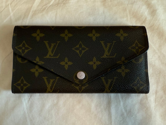 Louis Vuitton - Portefeuille Emilie - Monogram coated canvas with grained leather interior - Brown and Pink - (Medium)