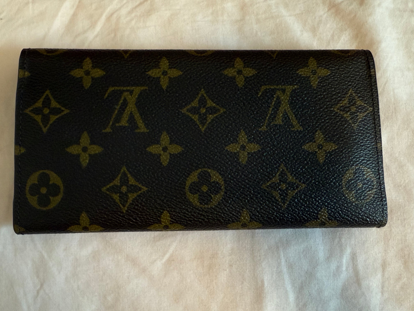 Louis Vuitton - Portefeuille Emilie - Monogram coated canvas with grained leather interior - Brown and Pink - (Medium)