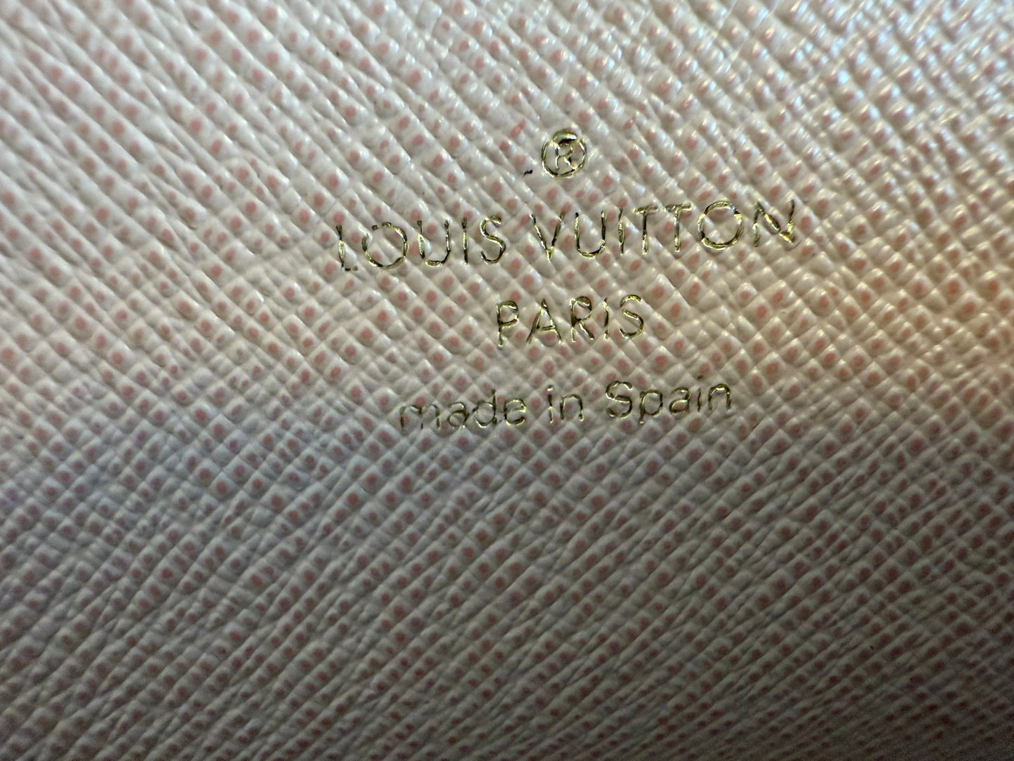 Louis Vuitton - Portefeuille Emilie - Monogram coated canvas with grained leather interior - Brown and Pink - (Medium)