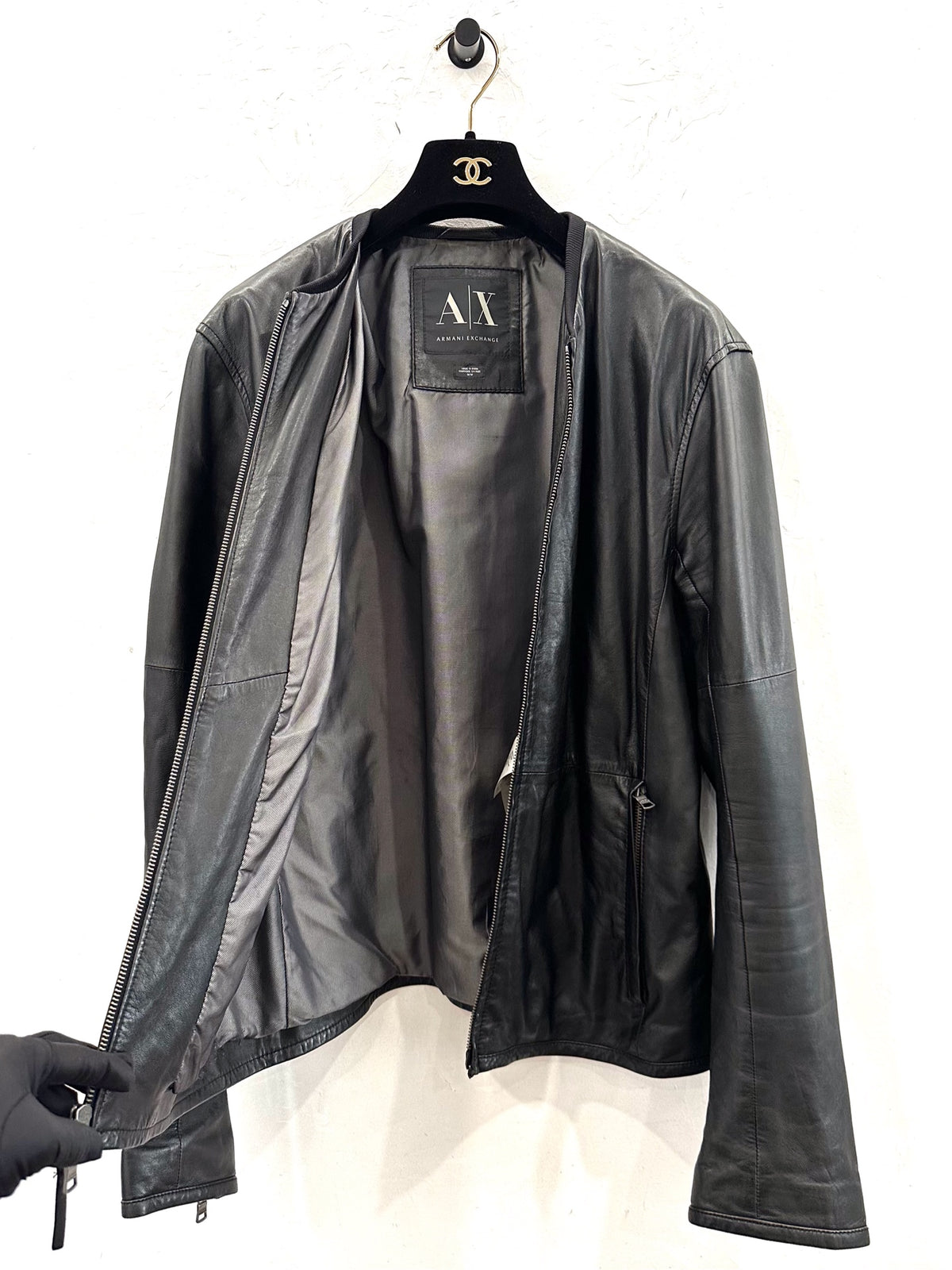 Armani Exchange - Other - Leather - Black - (M)