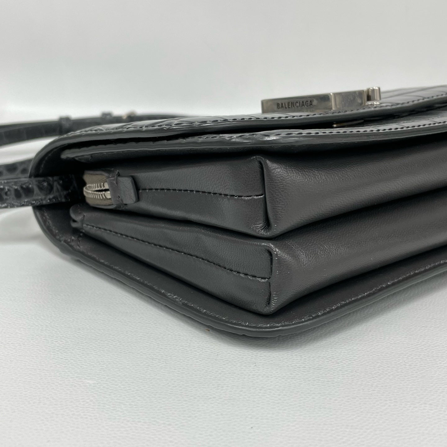 Balenciaga - BB Crossbody Flap Bag - Crocodile embossed leather - Grey with Silver-Tone Hardware - (mini)